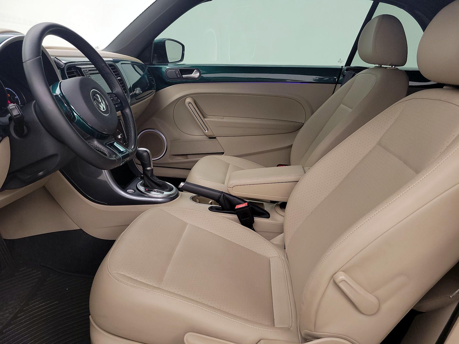 Thumbnail: 2018 Volkswagen Beetle - 11