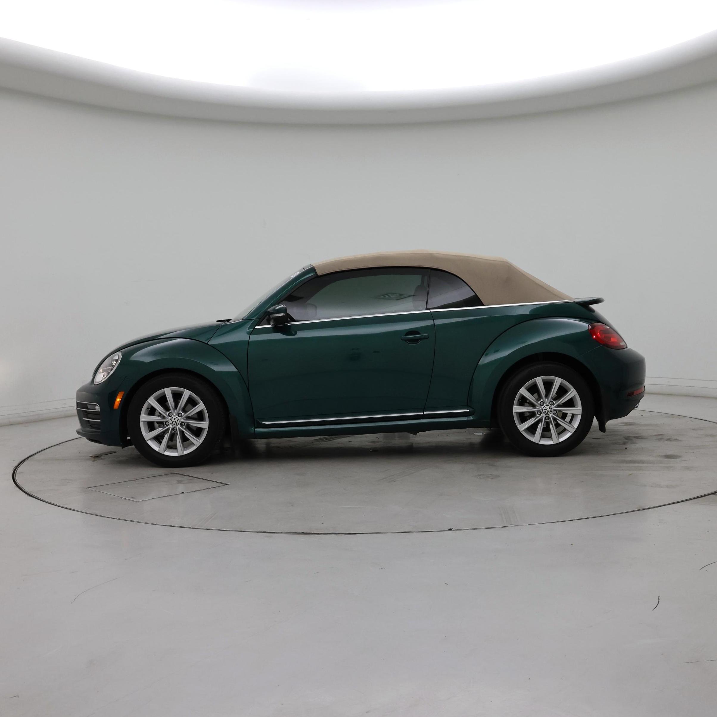 Thumbnail: 2018 Volkswagen Beetle - 3