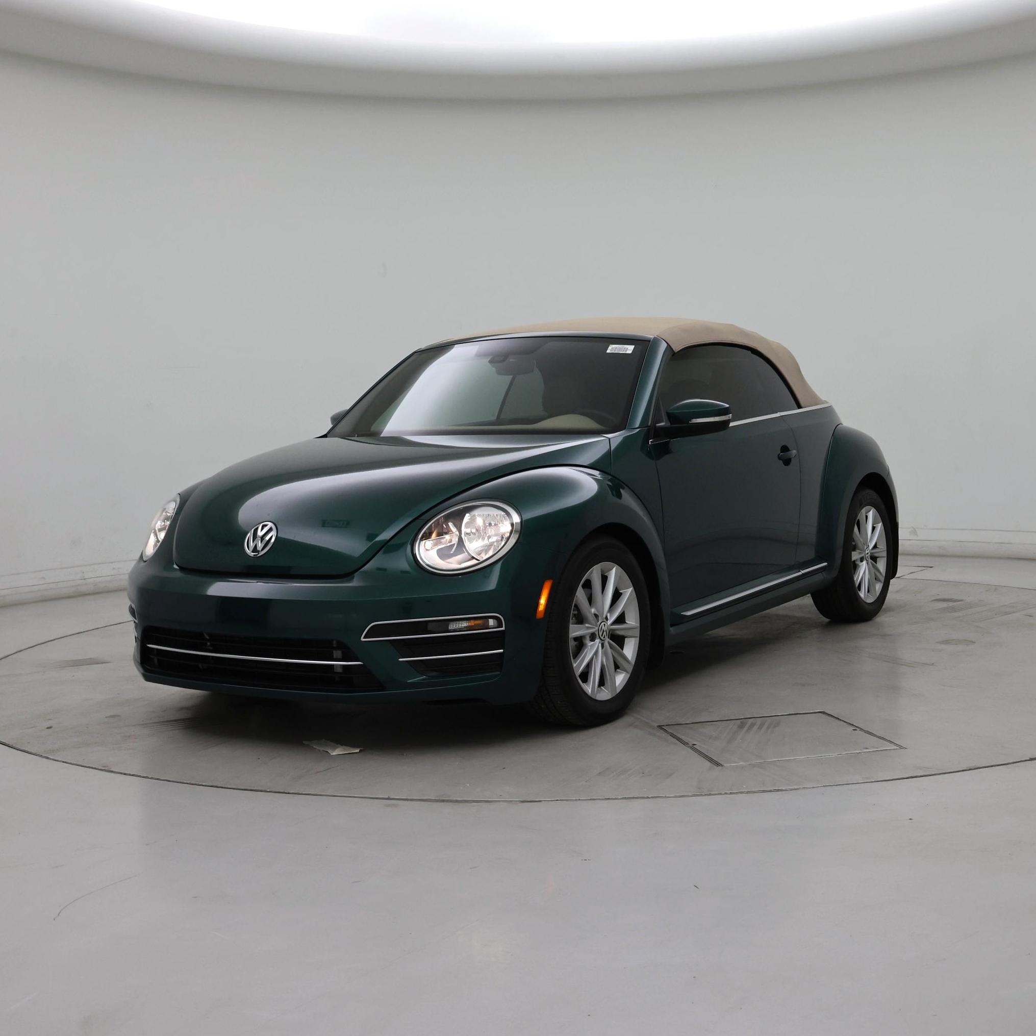 Thumbnail: 2018 Volkswagen Beetle - 4