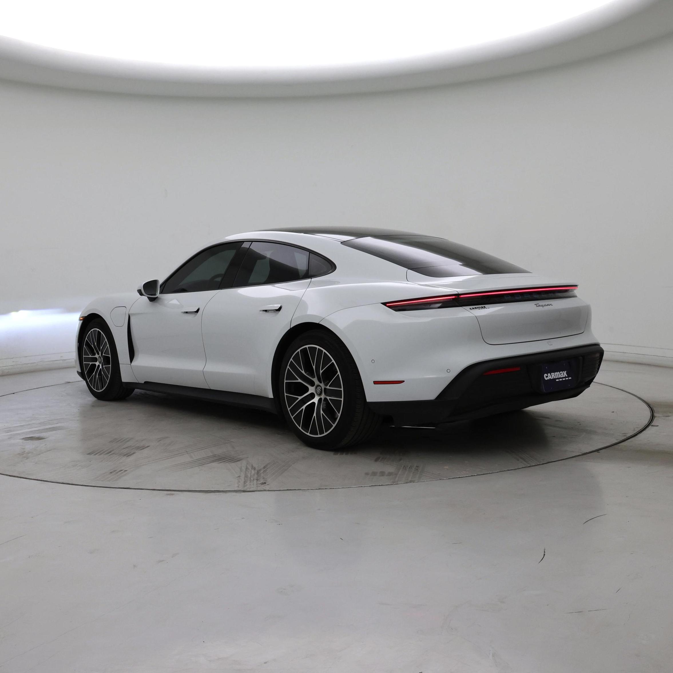 Thumbnail: 2022 Porsche Taycan - 2