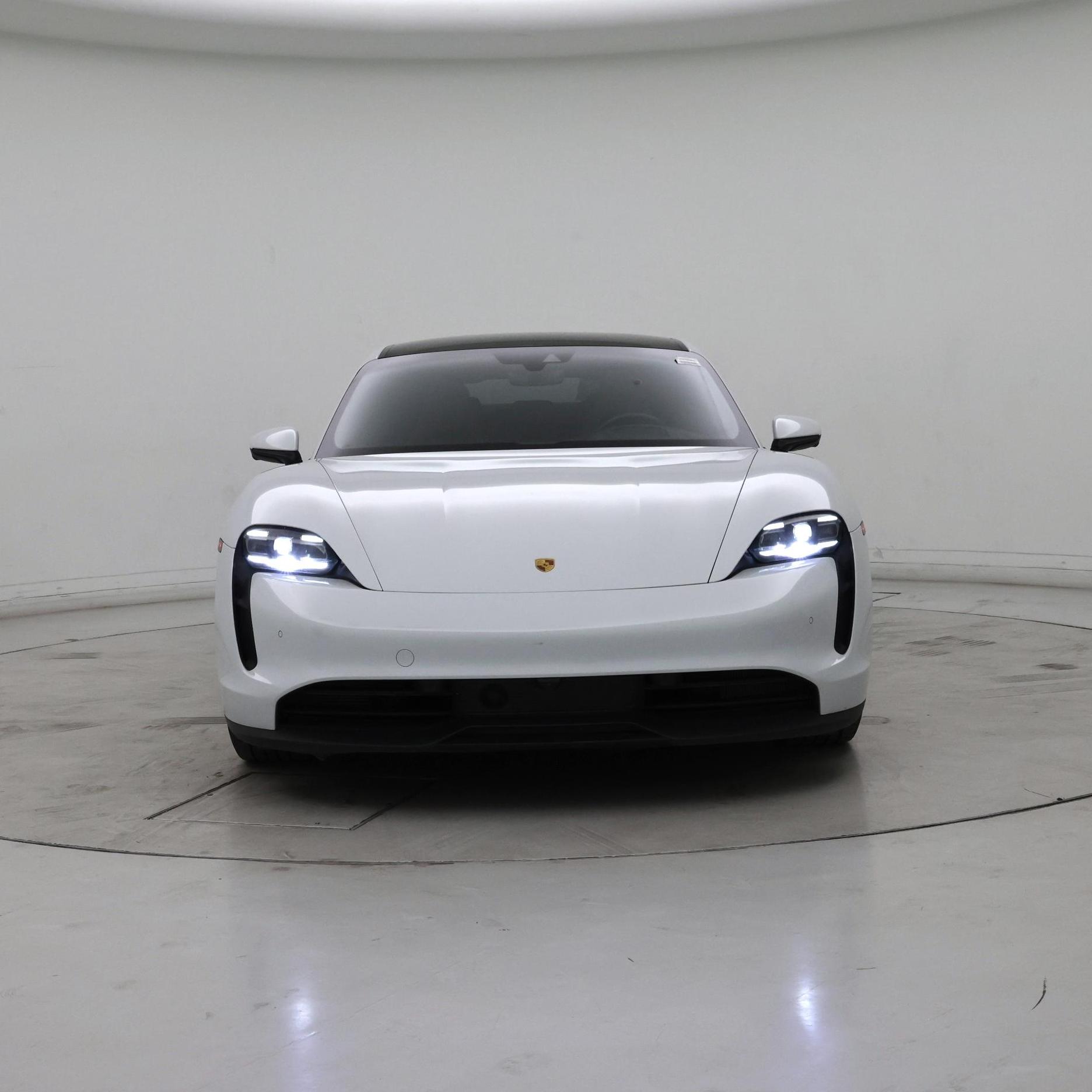Thumbnail: 2022 Porsche Taycan - 5