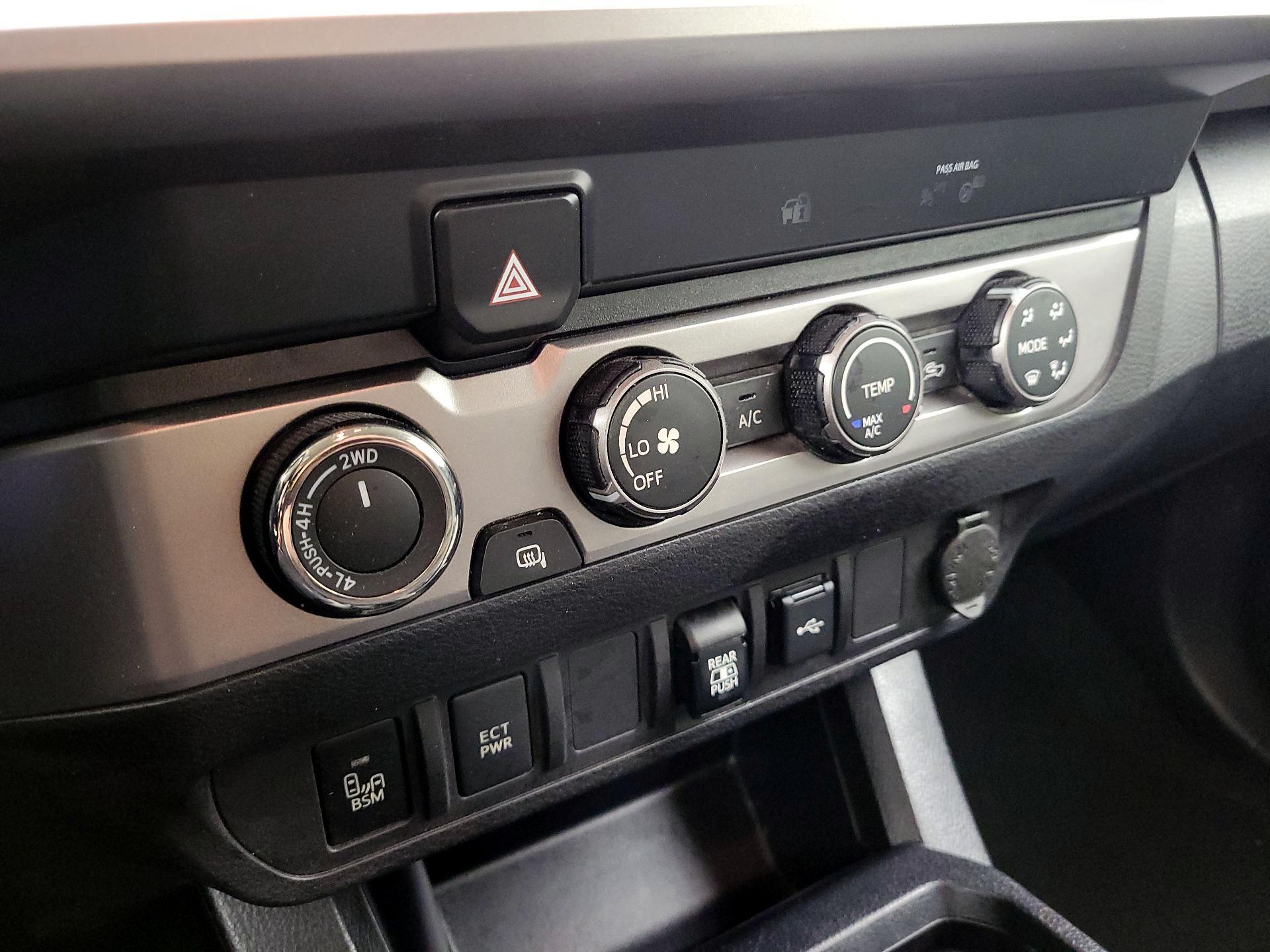 Thumbnail: 2020 Toyota Tacoma - 14