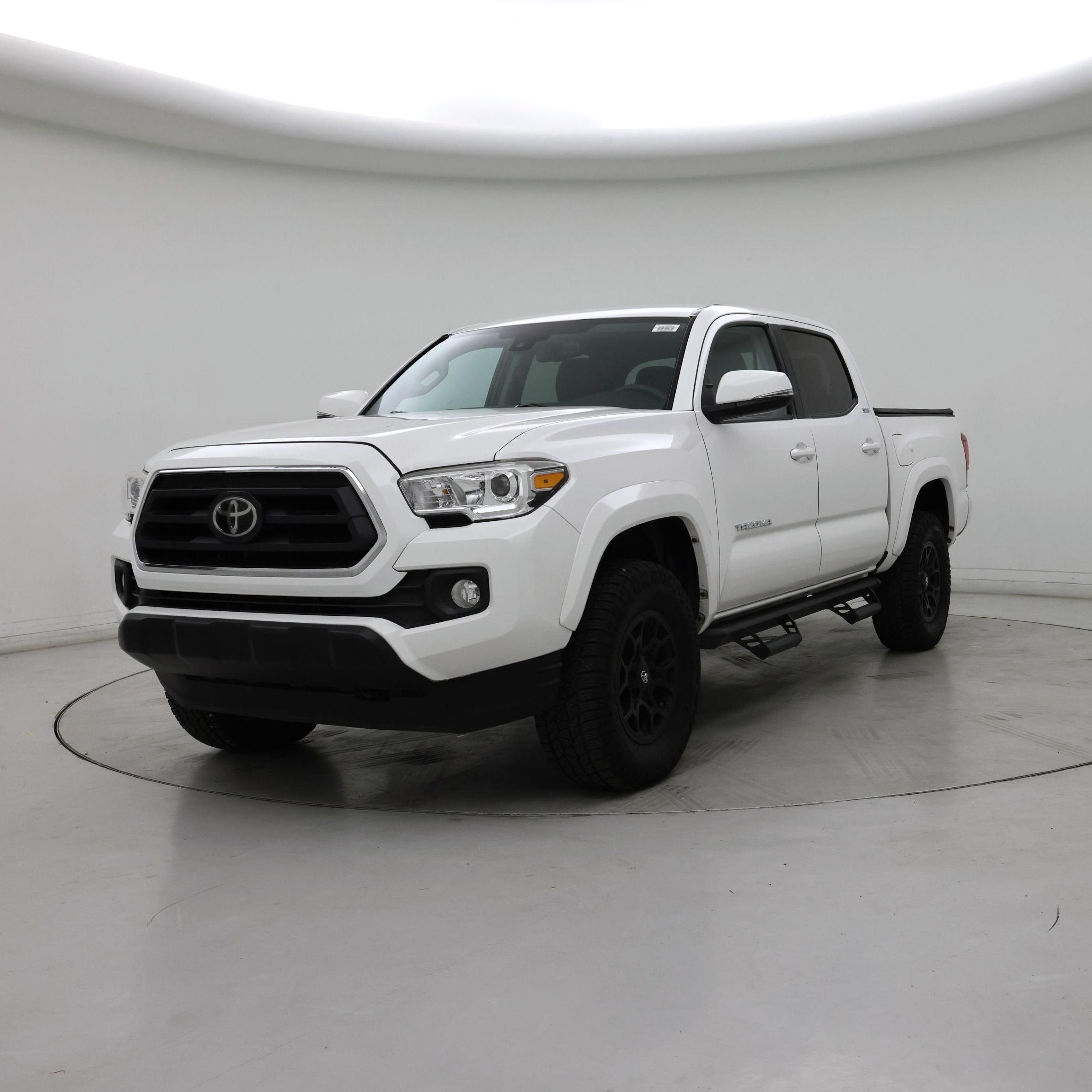 Thumbnail: 2020 Toyota Tacoma - 4