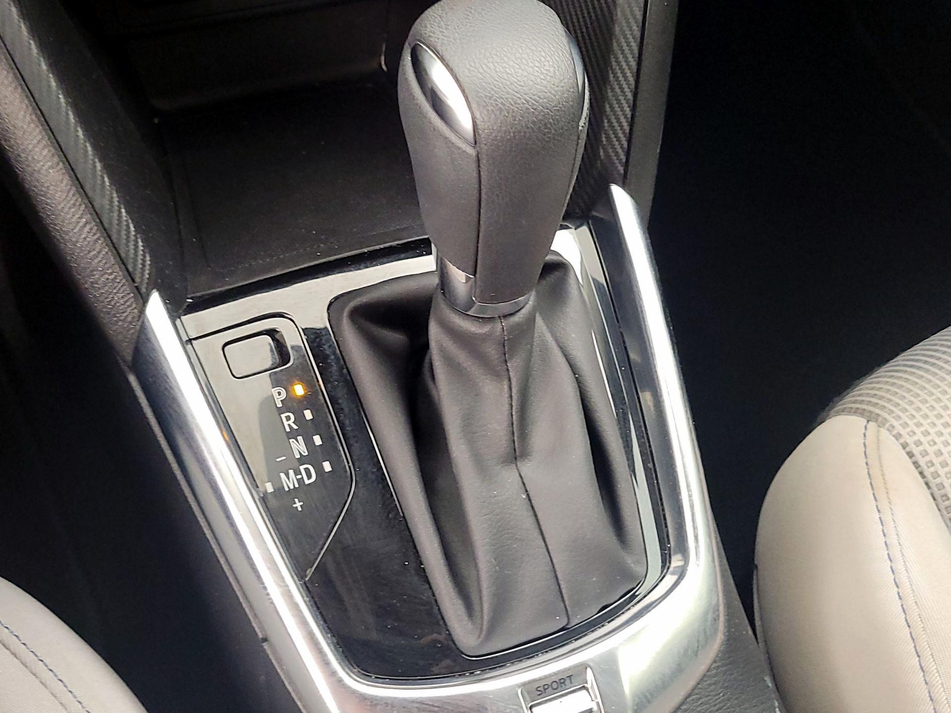 Thumbnail: 2019 Toyota Yaris - 15