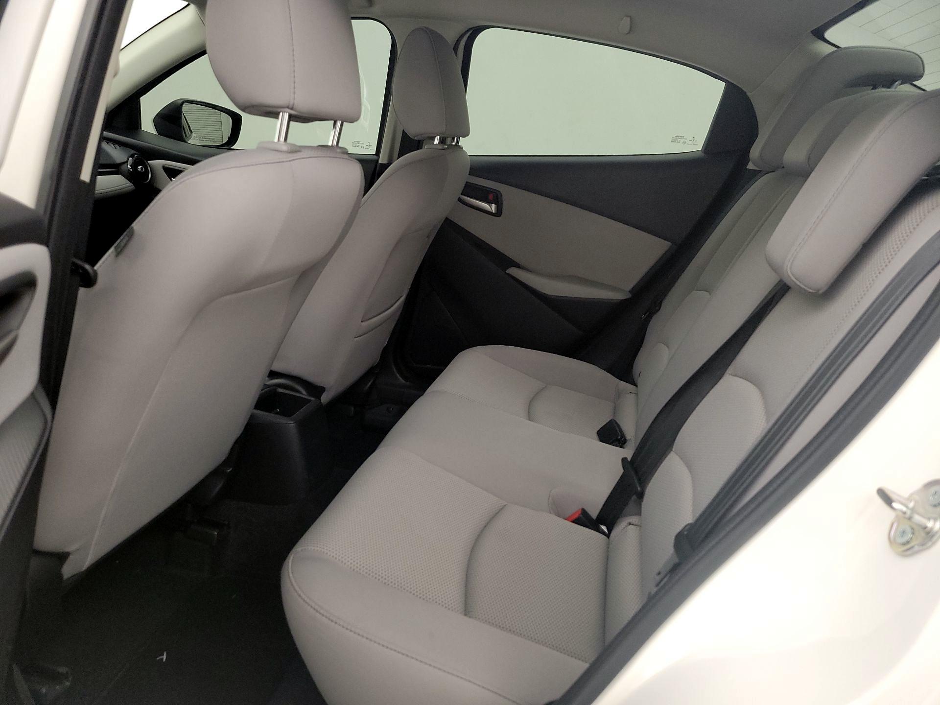 Thumbnail: 2019 Toyota Yaris - 16