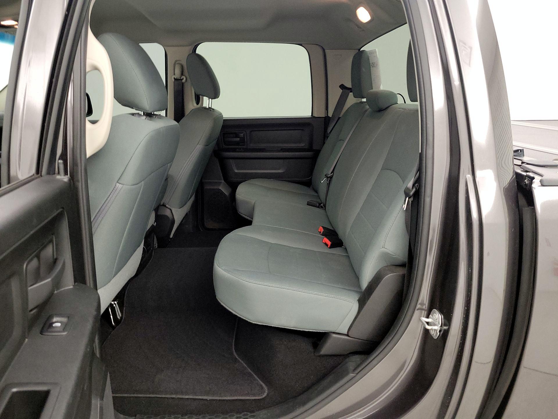 Thumbnail: 2019 RAM 1500 Classic - 20