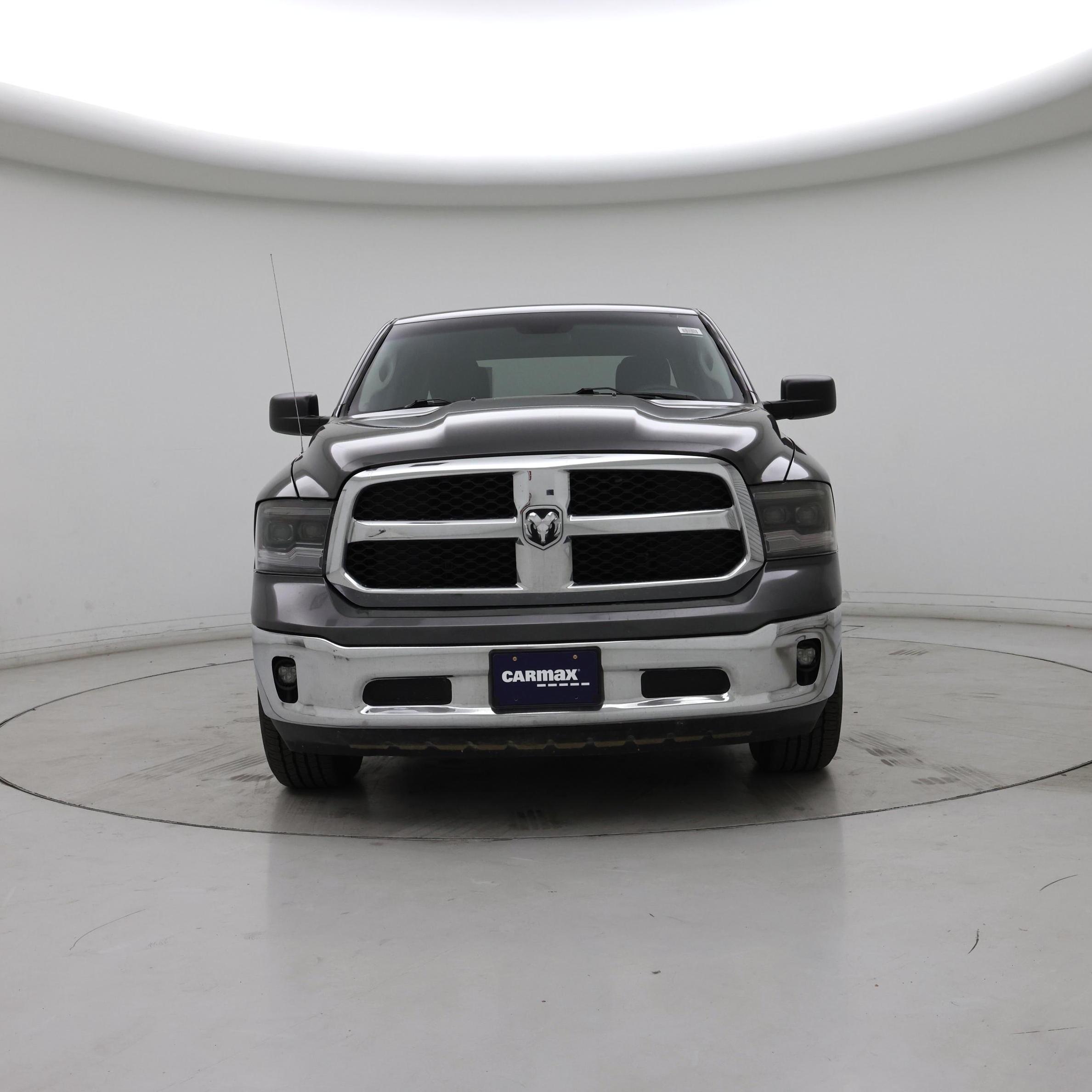 Thumbnail: 2019 RAM 1500 Classic - 5