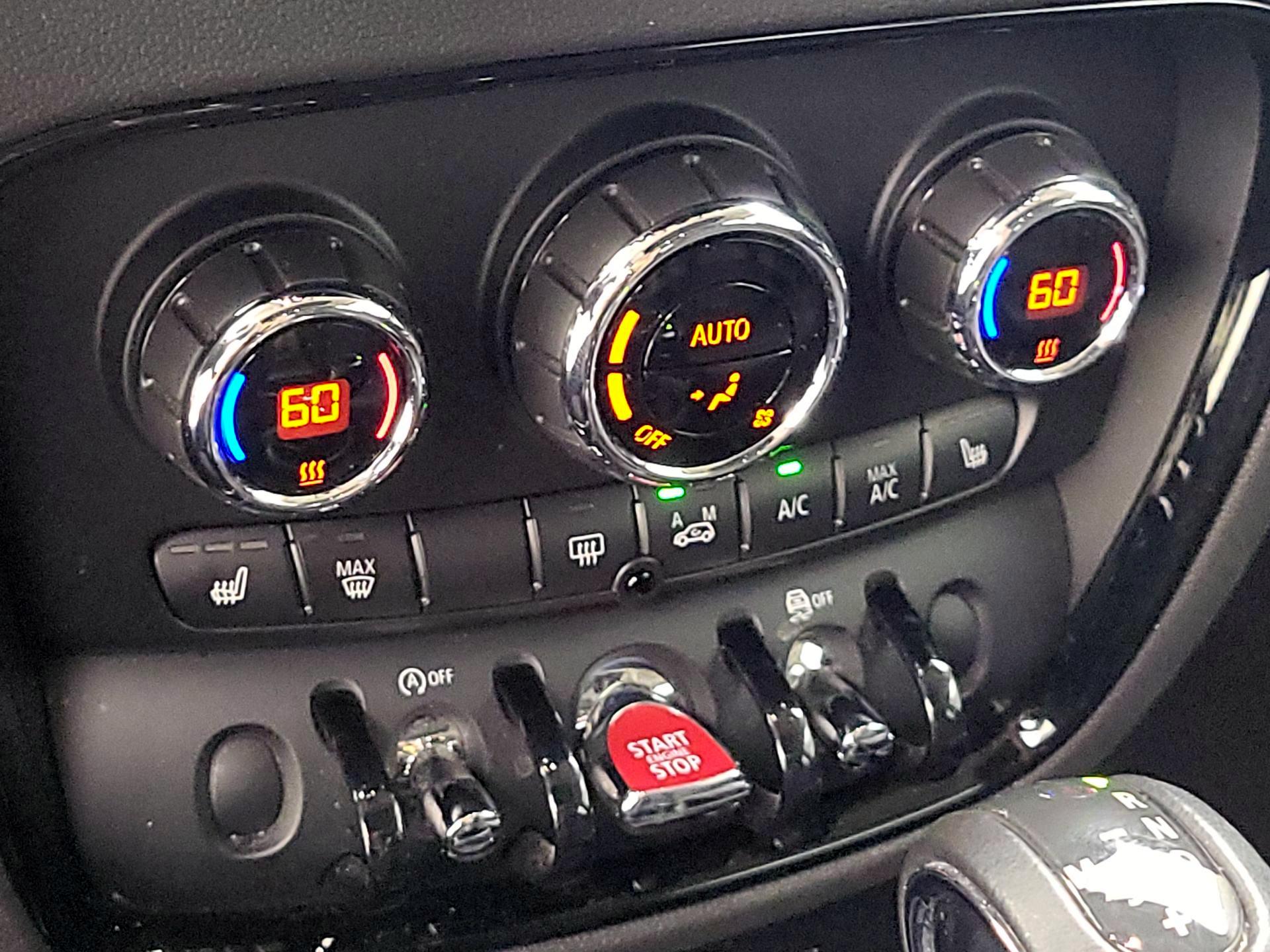 Thumbnail: 2019 MINI Cooper Clubman - 14