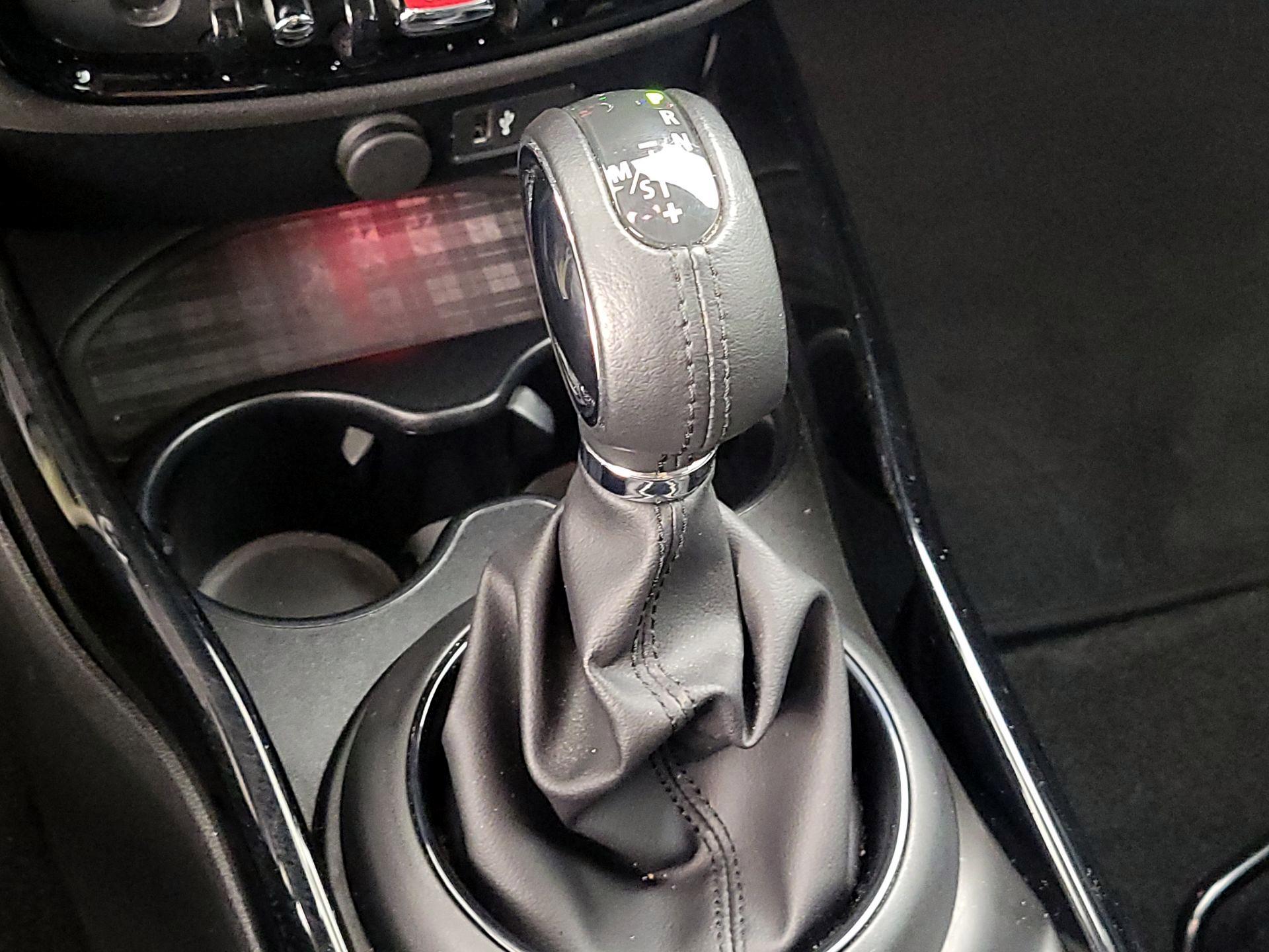 Thumbnail: 2019 MINI Cooper Clubman - 15