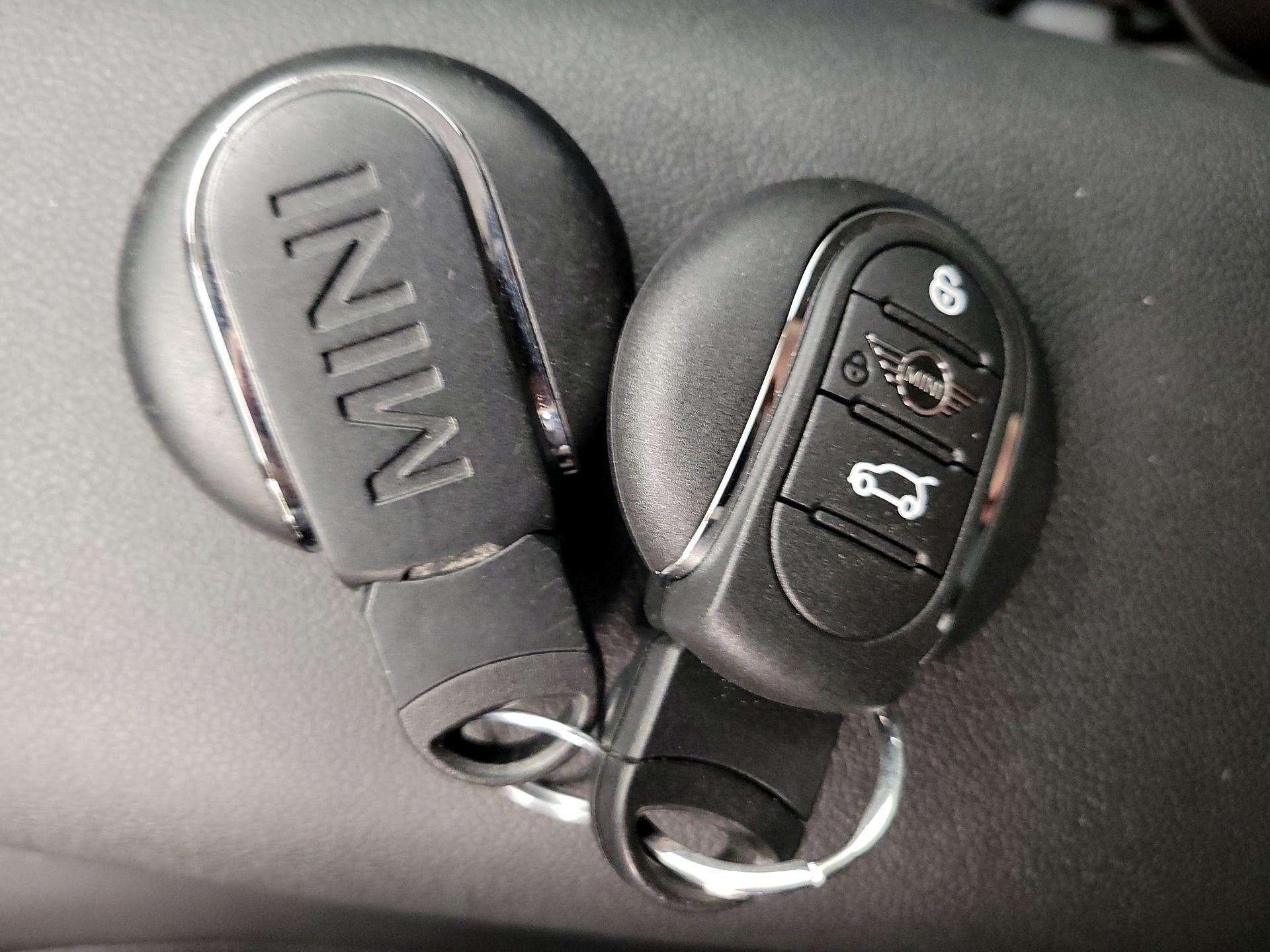 Thumbnail: 2019 MINI Cooper Clubman - 20