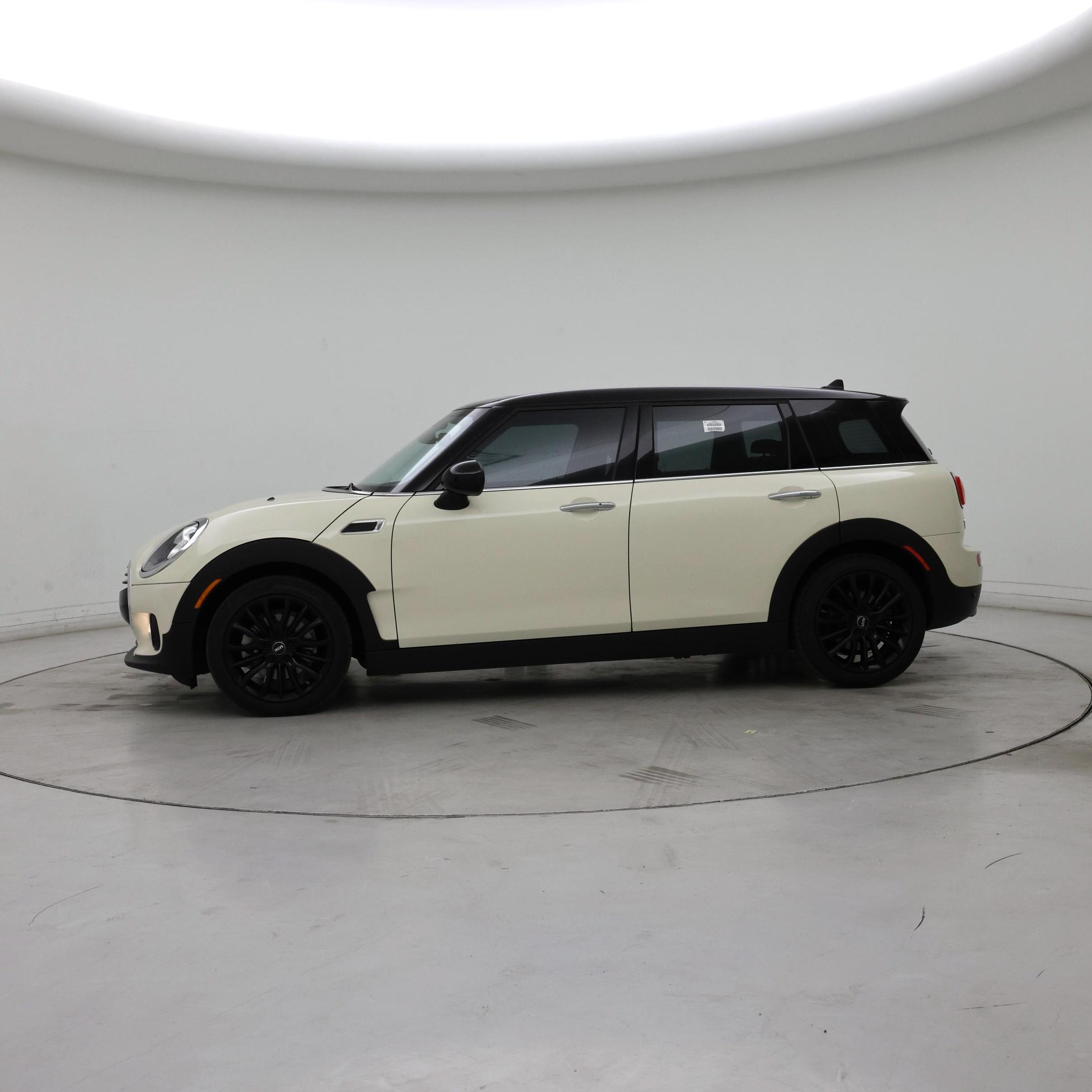 Thumbnail: 2019 MINI Cooper Clubman - 3