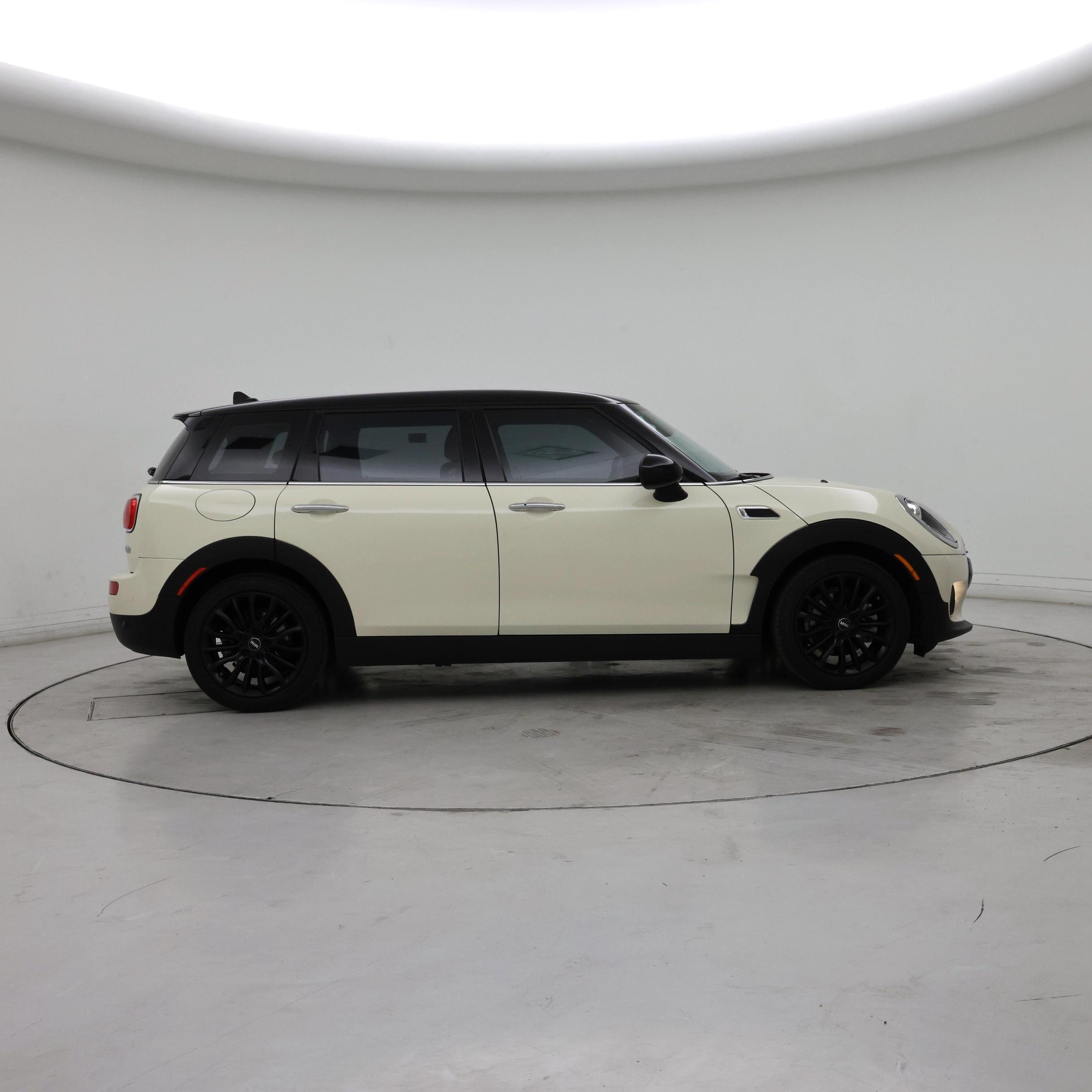 Thumbnail: 2019 MINI Cooper Clubman - 7
