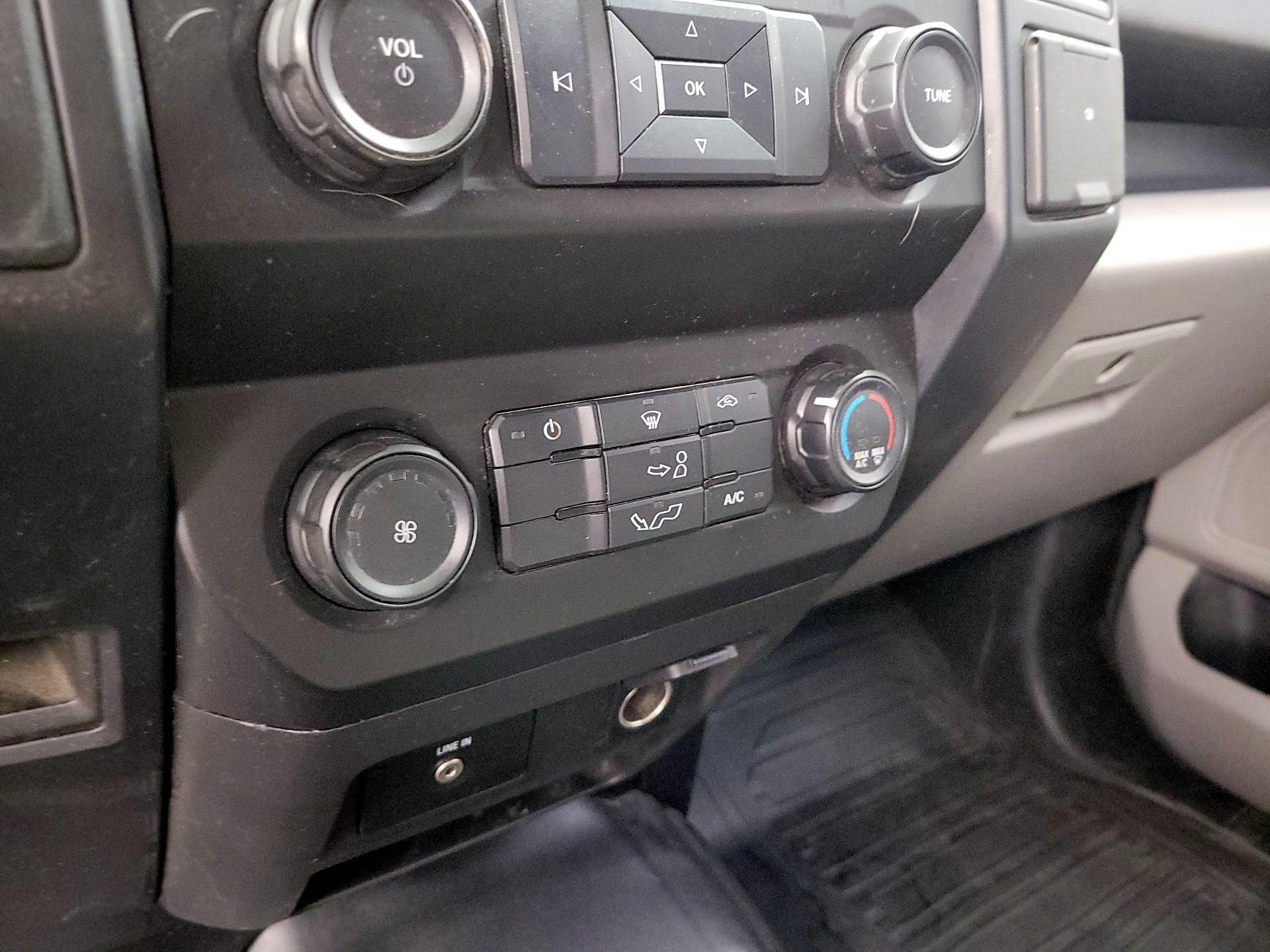 Thumbnail: 2015 Ford F-150 - 15
