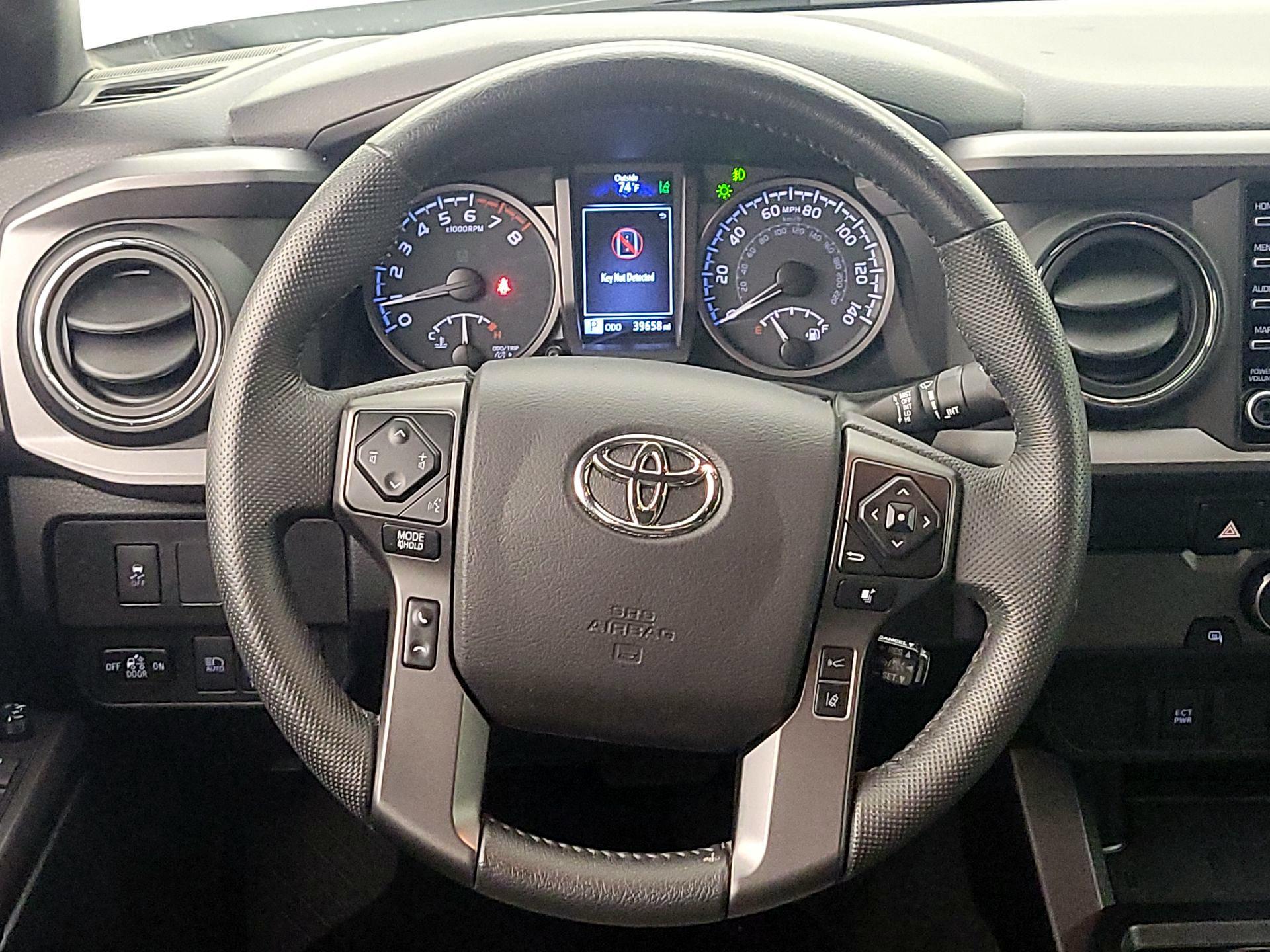 Thumbnail: 2021 Toyota Tacoma - 10