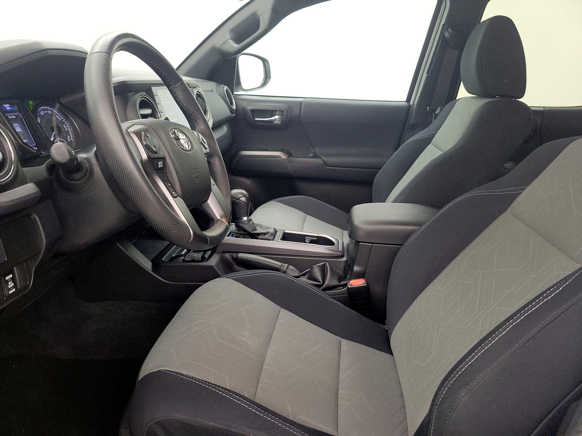 Thumbnail: 2021 Toyota Tacoma - 11