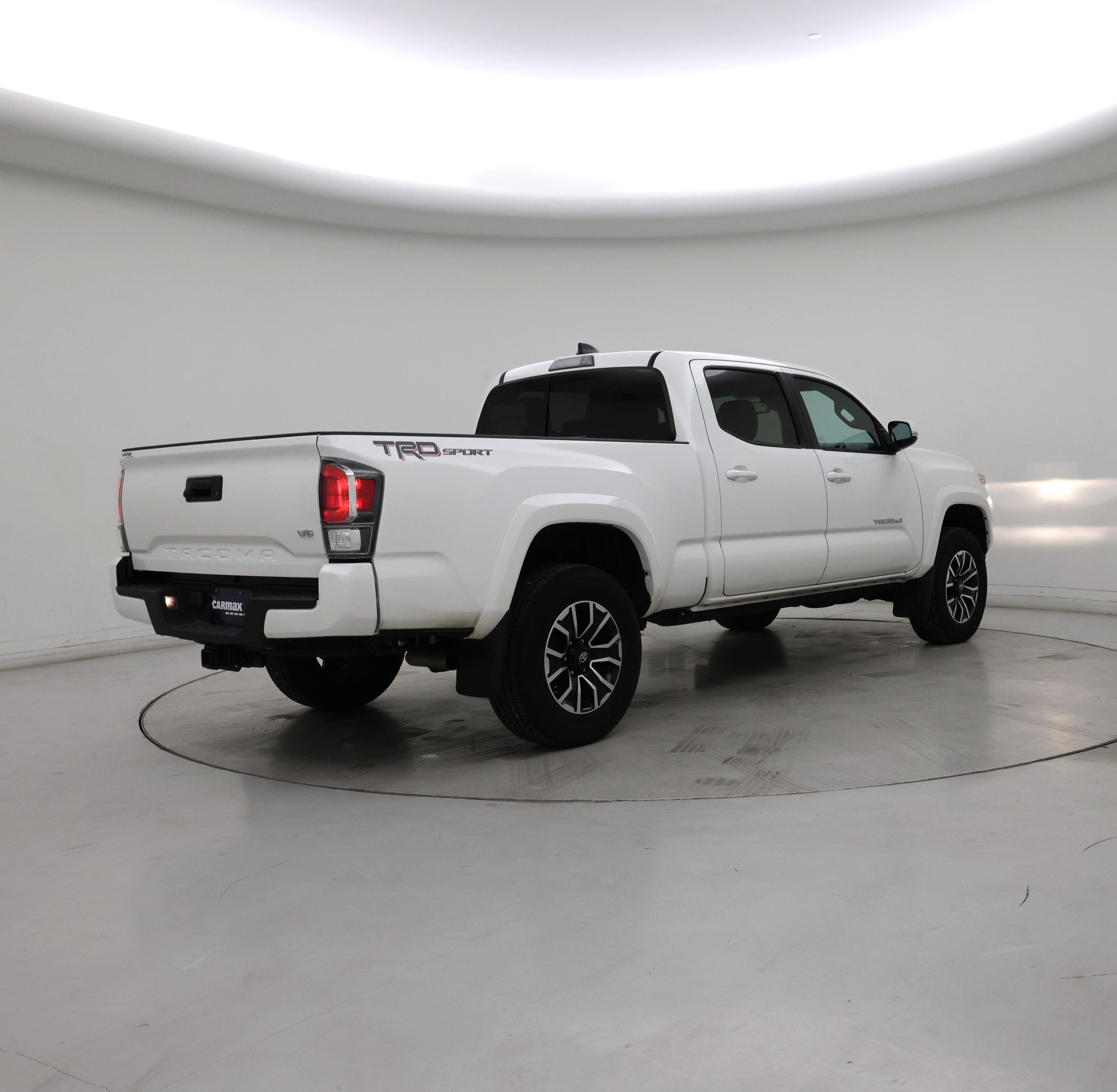 Thumbnail: 2021 Toyota Tacoma - 8