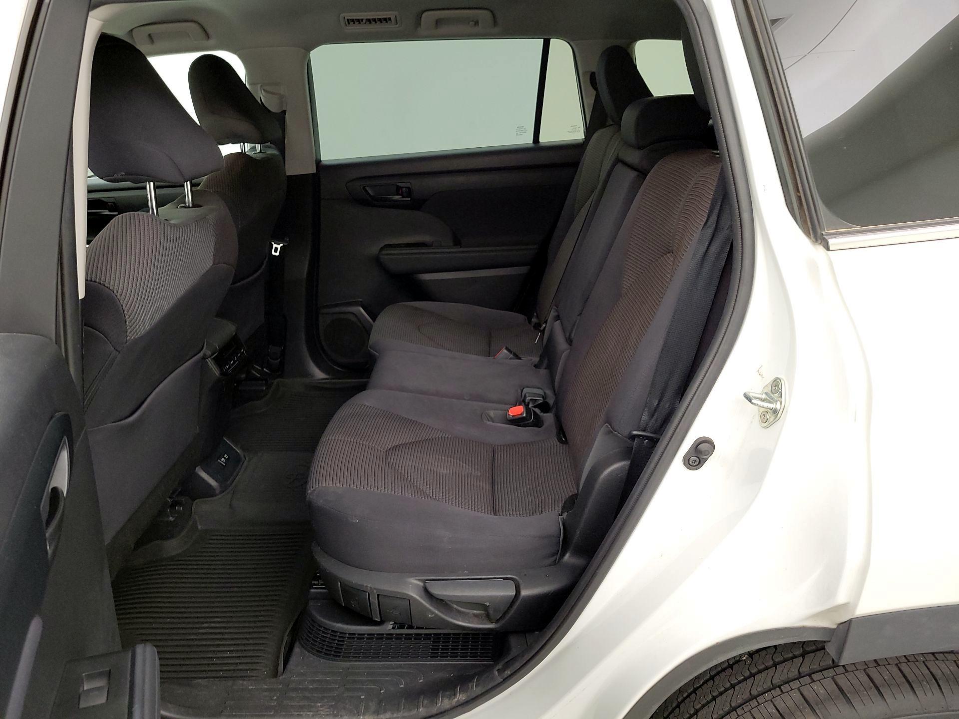 Thumbnail: 2020 Toyota Highlander - 19