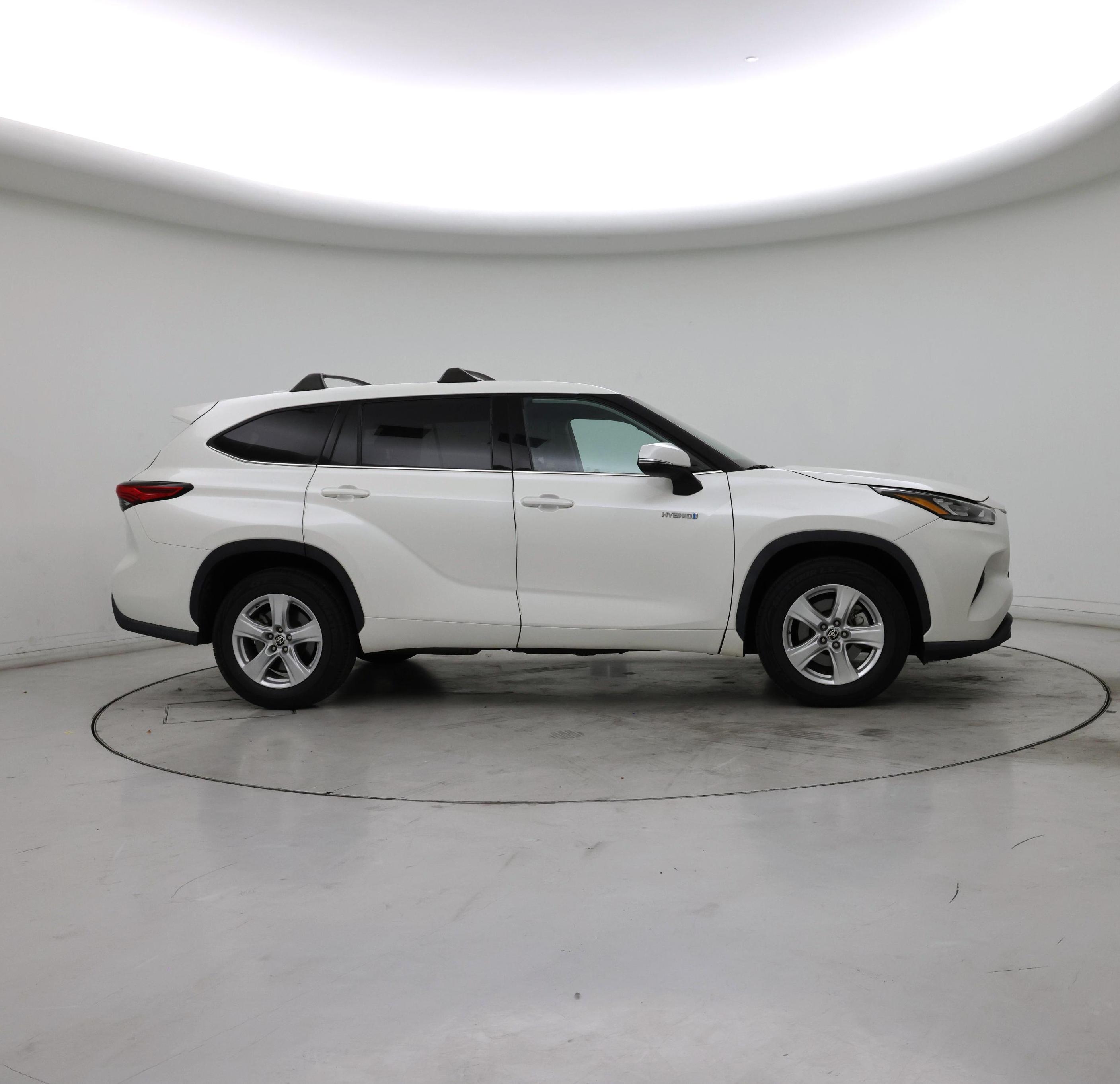 Thumbnail: 2020 Toyota Highlander - 7