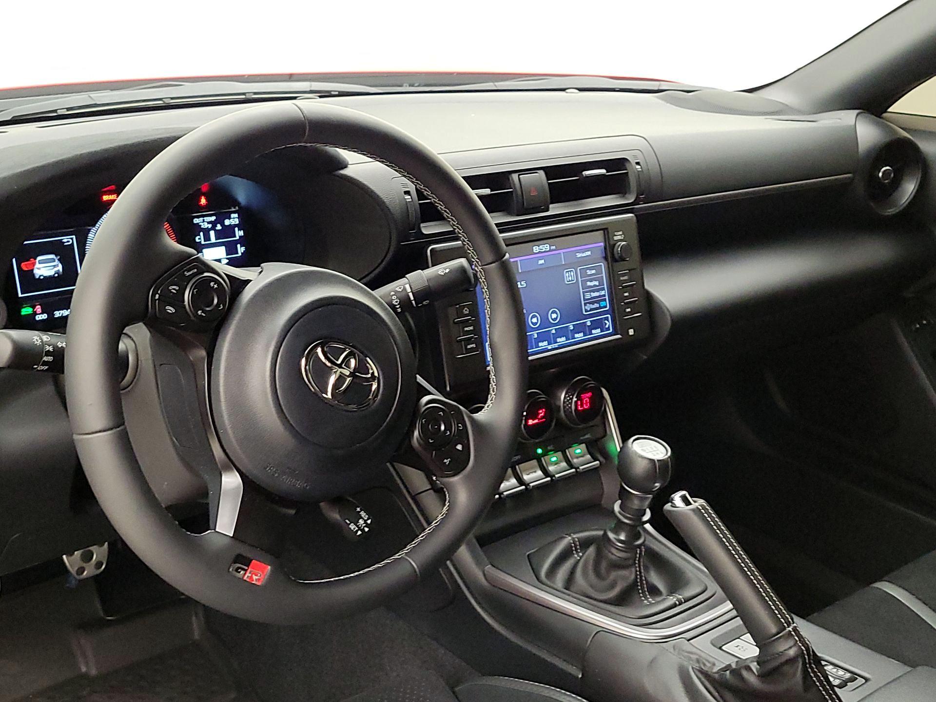 Thumbnail: 2025 Toyota GR86 - 9