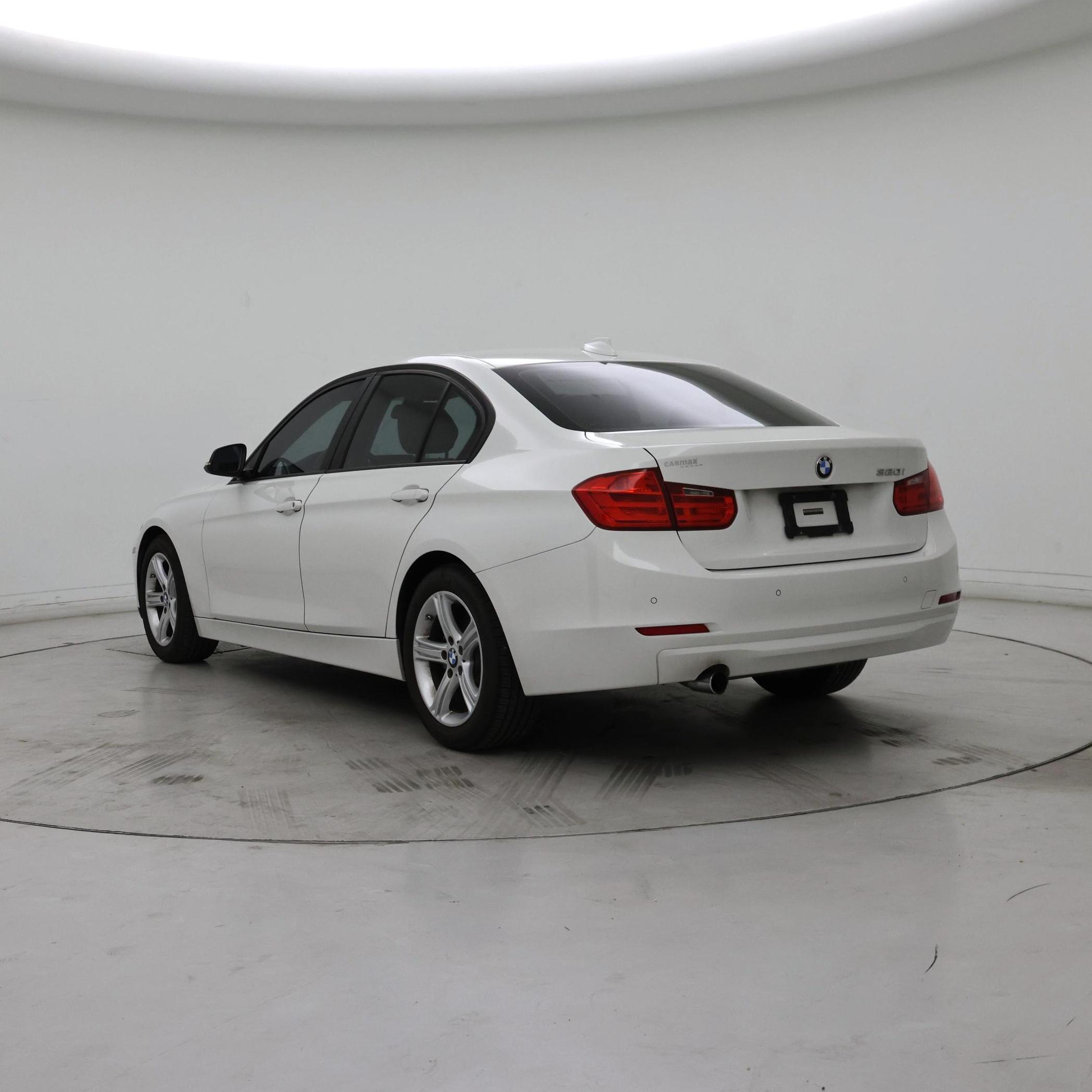 Thumbnail: 2015 BMW 3 Series - 2
