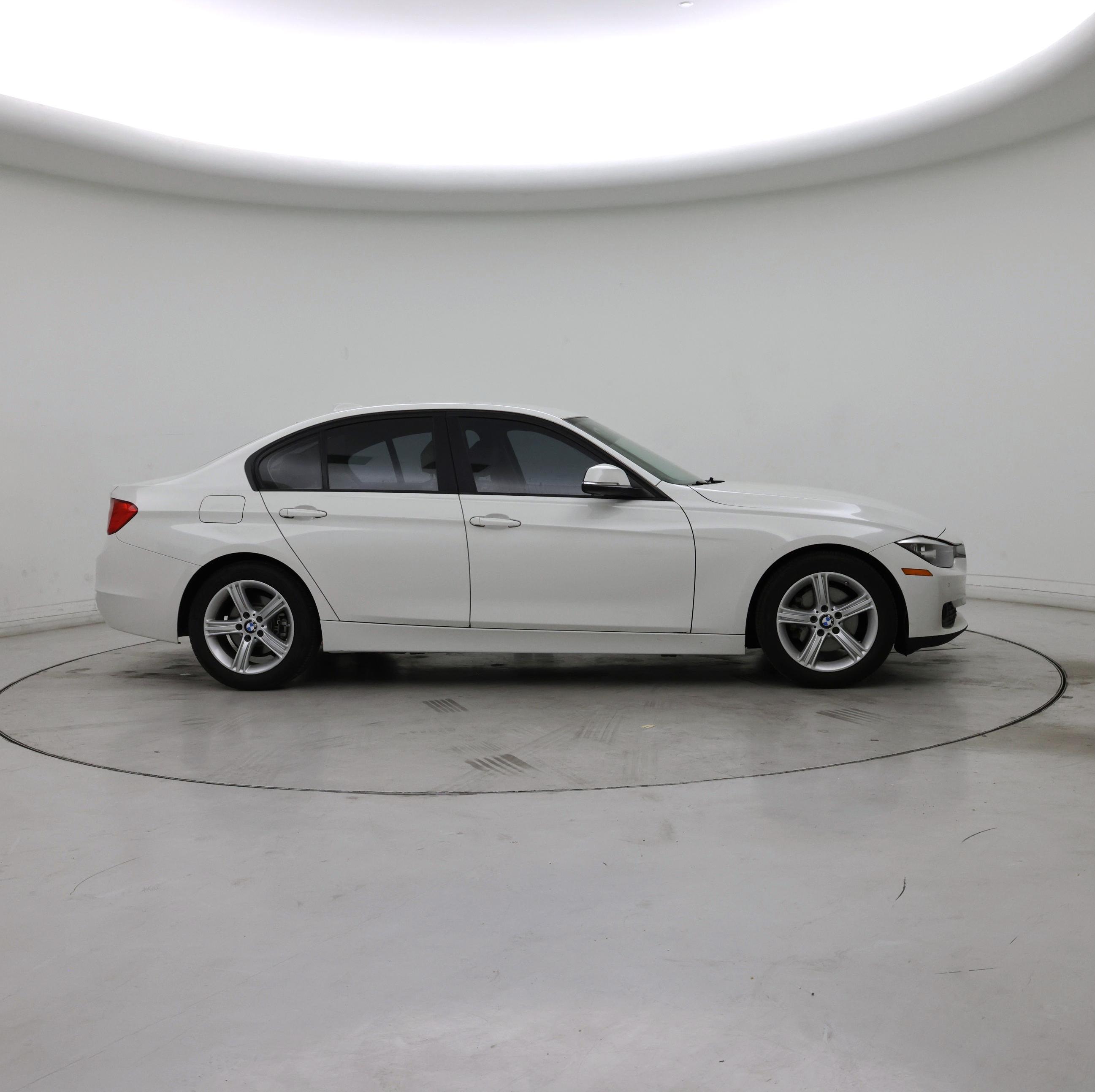 Thumbnail: 2015 BMW 3 Series - 7