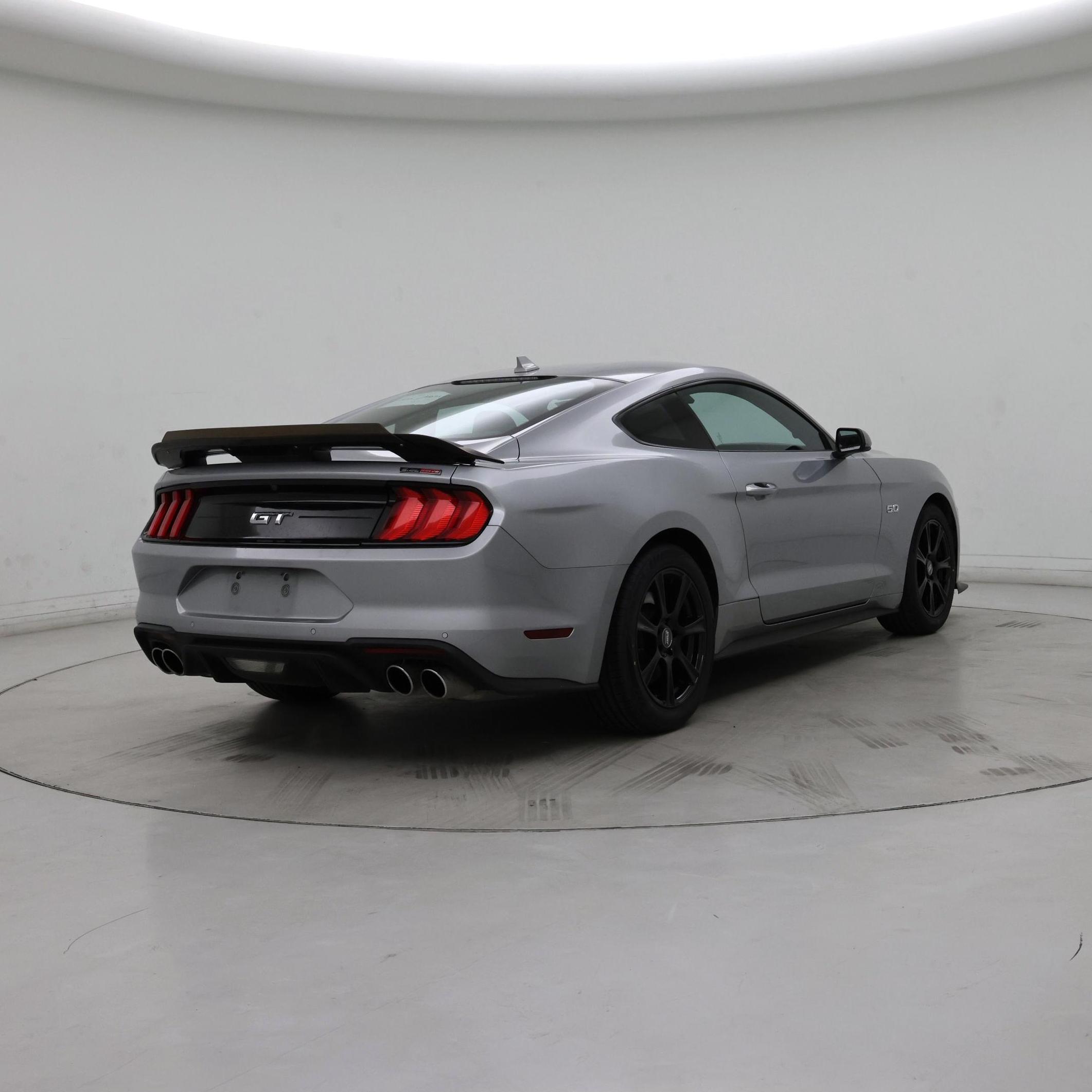 Thumbnail: 2022 Ford Mustang - 8