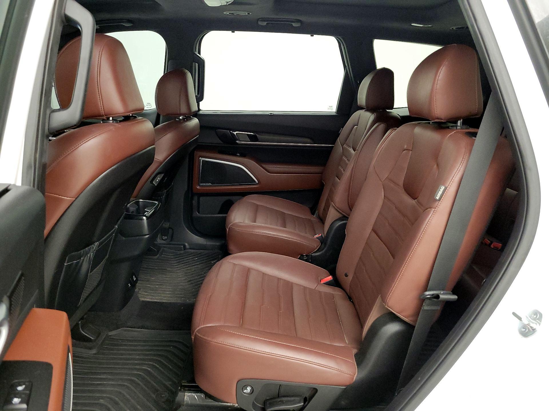 Thumbnail: 2023 Kia Telluride - 19