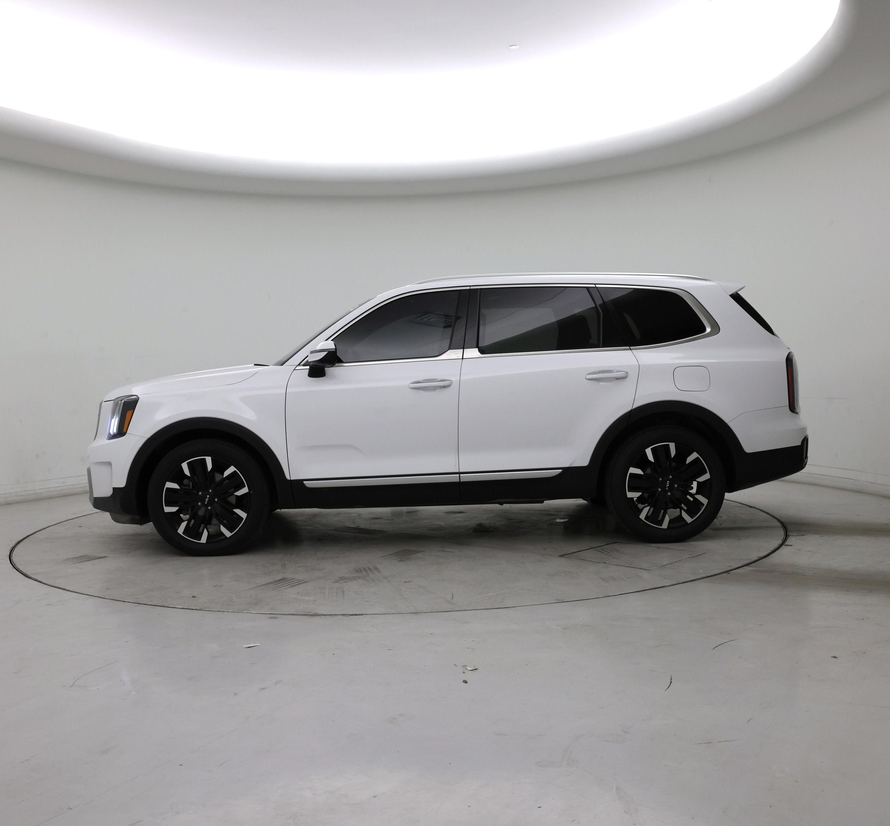 Thumbnail: 2023 Kia Telluride - 3