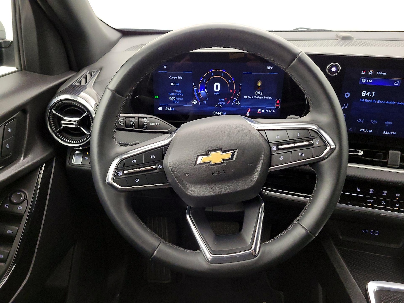 2025 Chevrolet Equinox LT - Photo 11