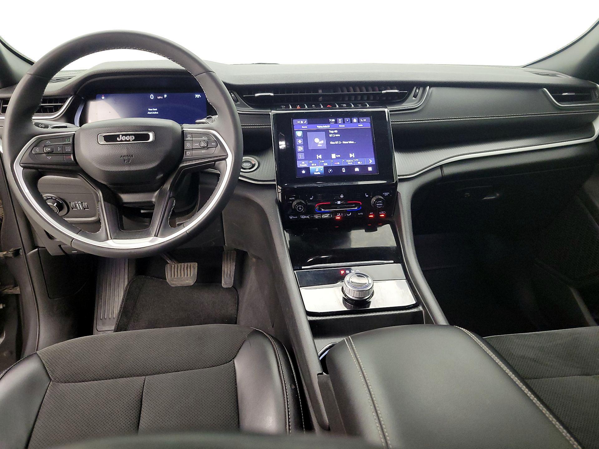 Thumbnail: 2023 Jeep Grand Cherokee - 9