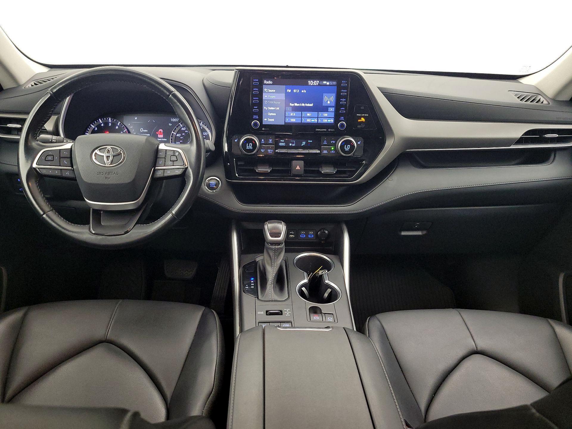 Thumbnail: 2022 Toyota Highlander - 9