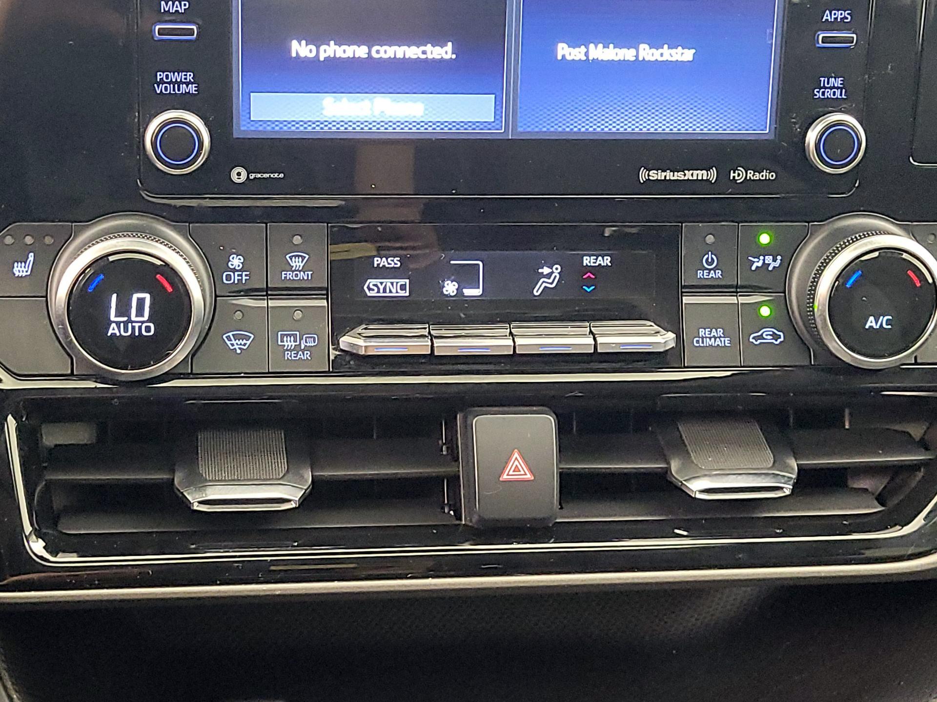 Thumbnail: 2022 Toyota Highlander - 16