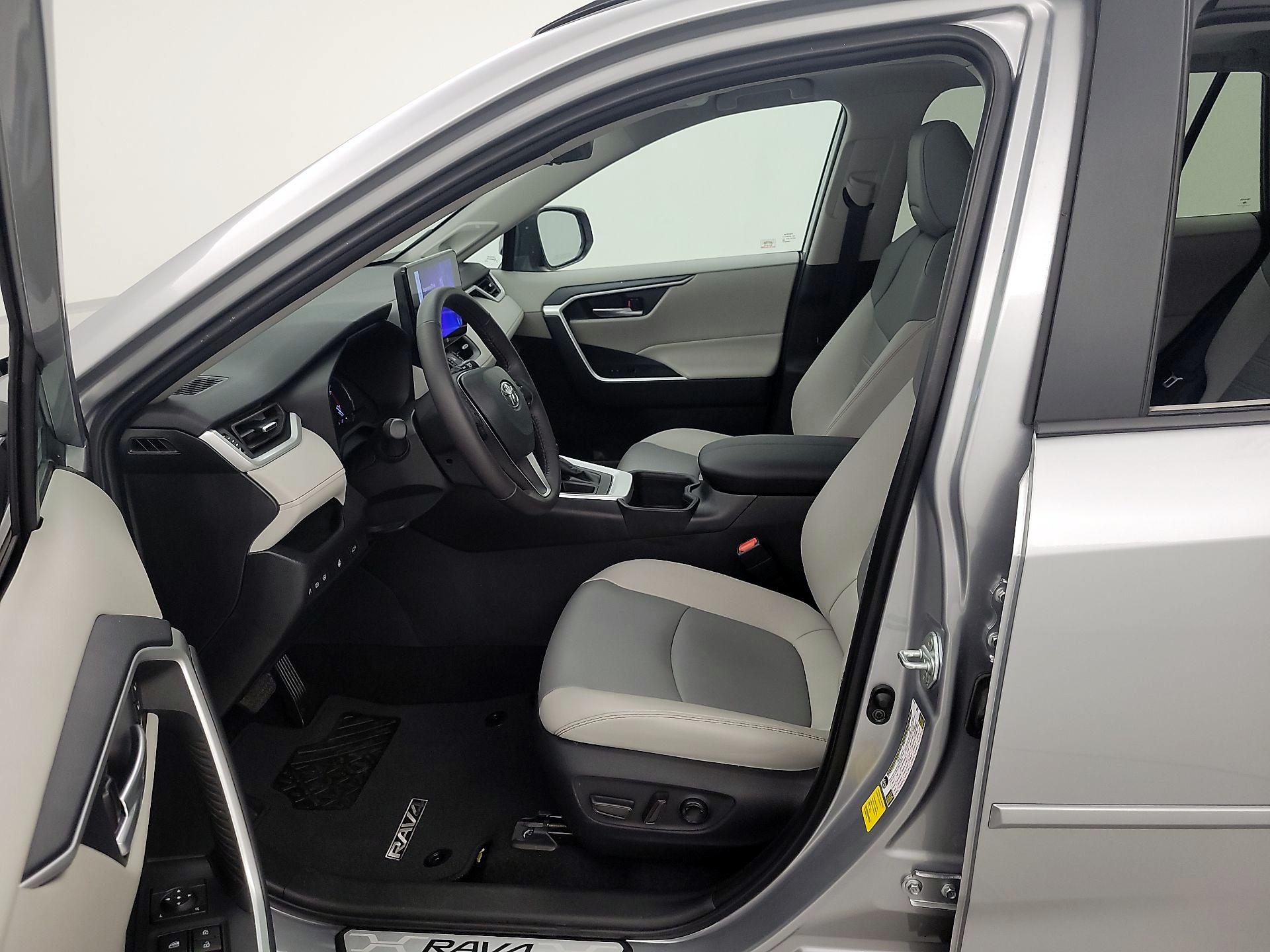 Thumbnail: 2024 Toyota RAV4 - 11