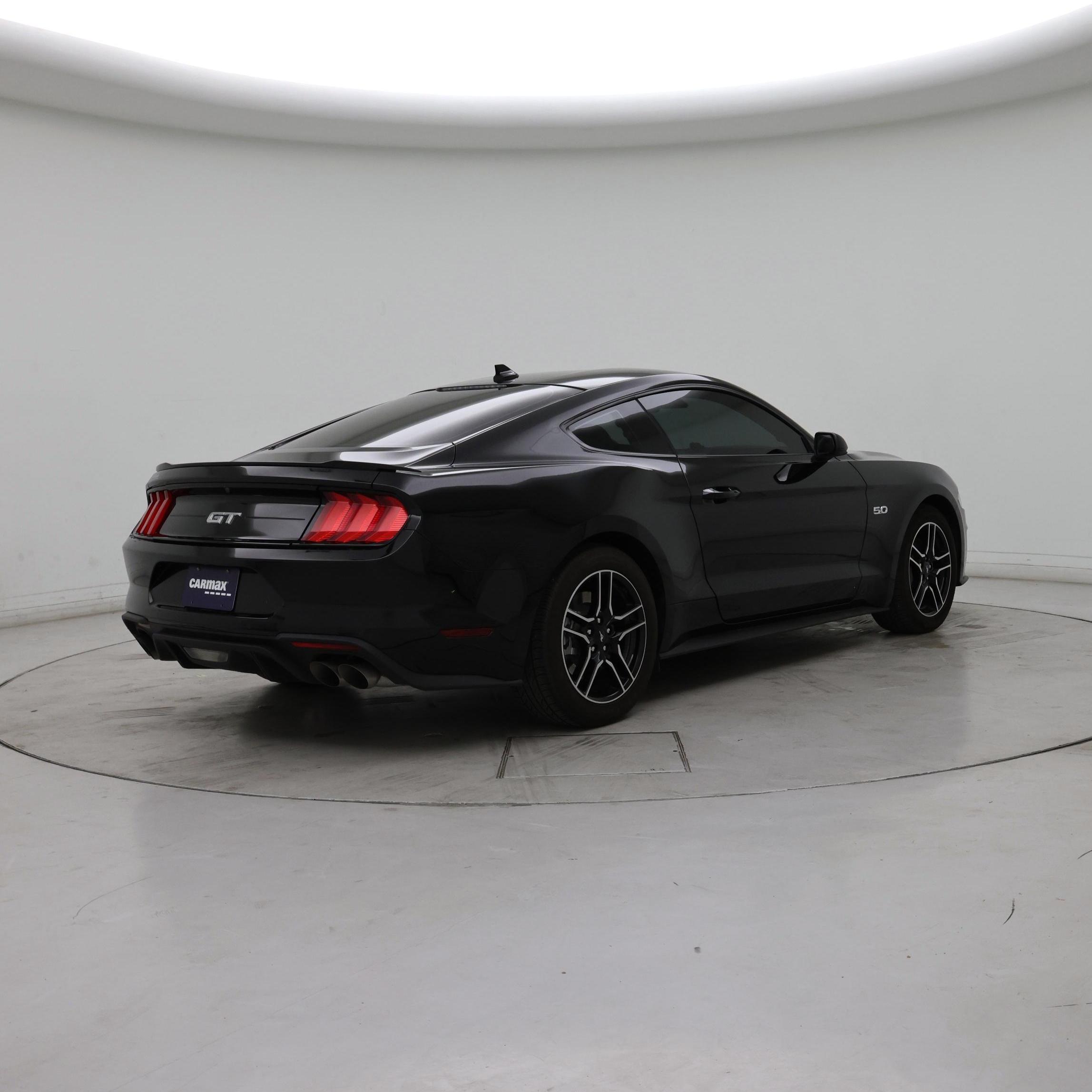 Thumbnail: 2022 Ford Mustang - 8