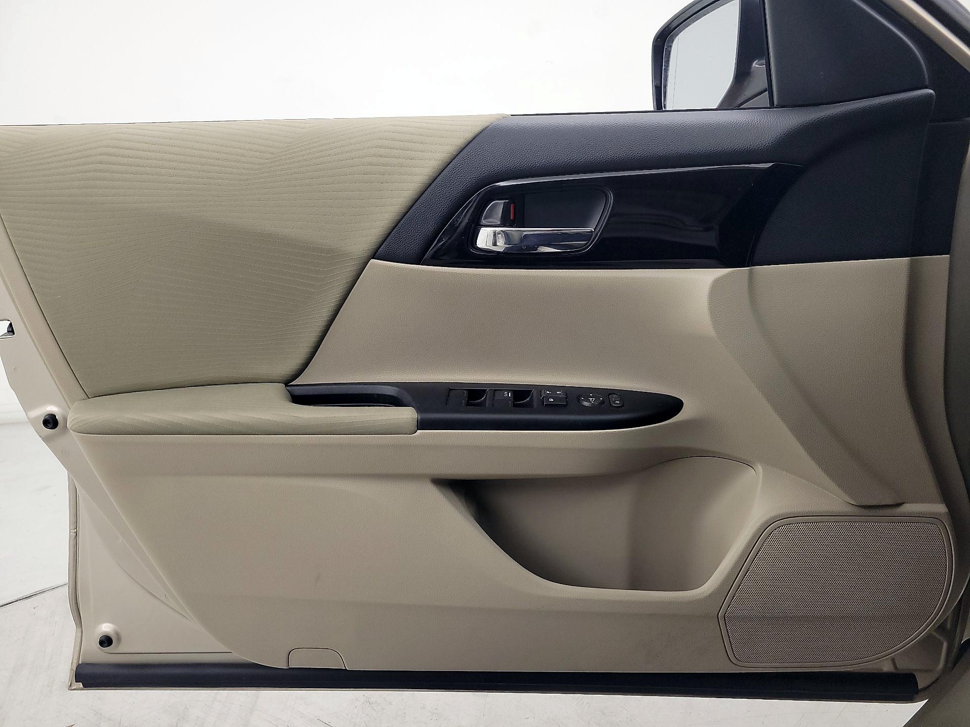 Thumbnail: 2016 Honda Accord - 12