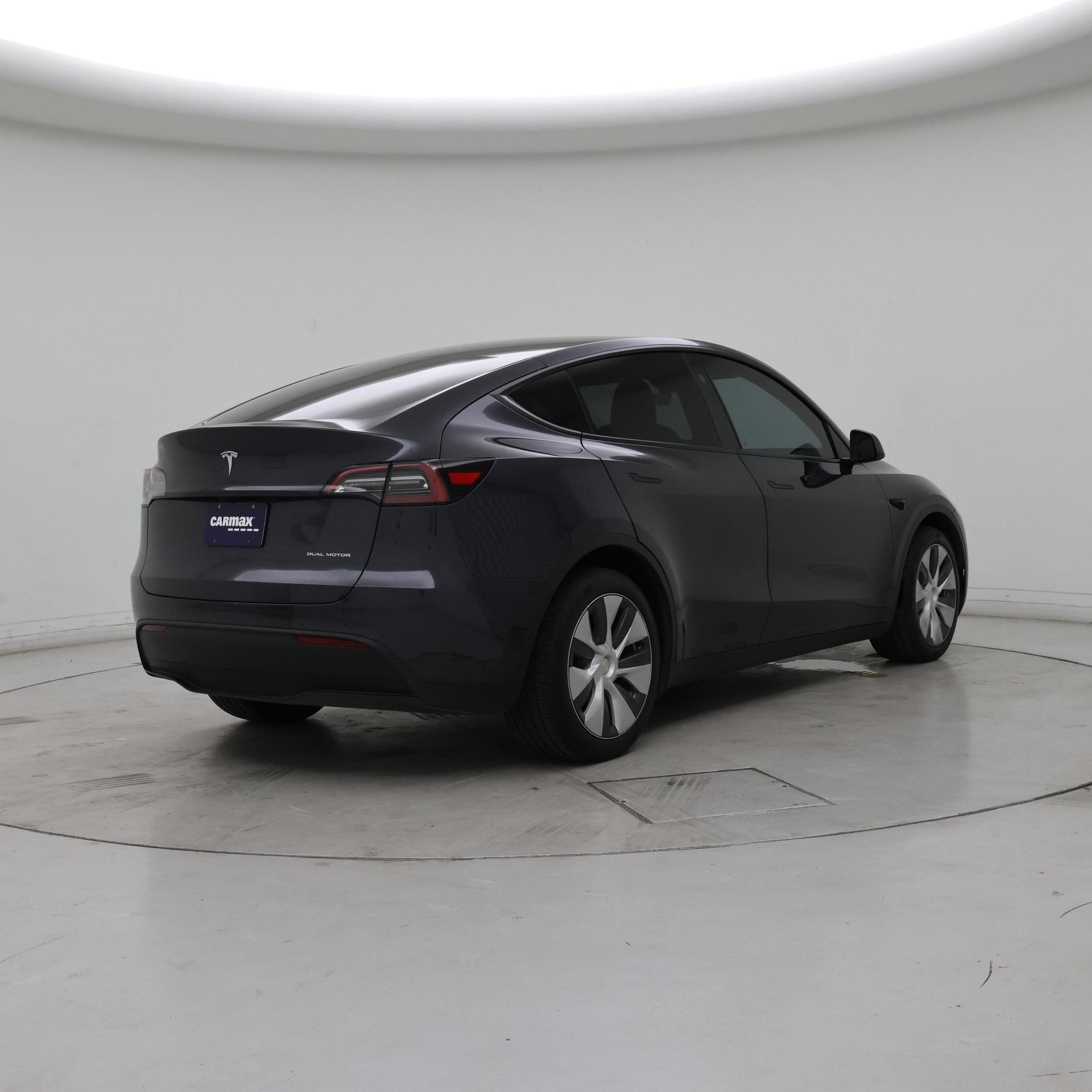 Thumbnail: 2024 Tesla Model Y - 8