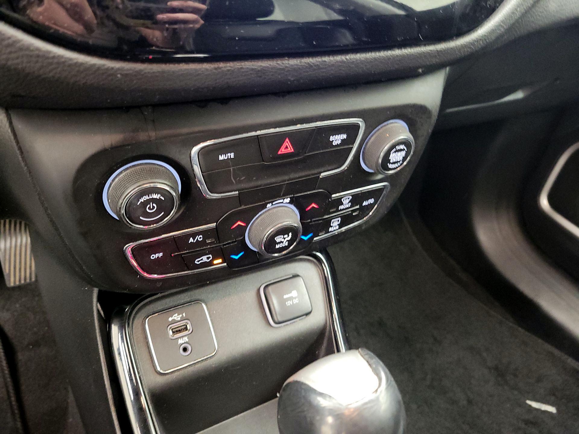 Thumbnail: 2019 Jeep Compass - 14