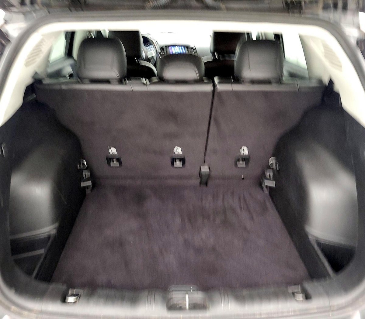 Trunk/Cargo (Seats Up)
