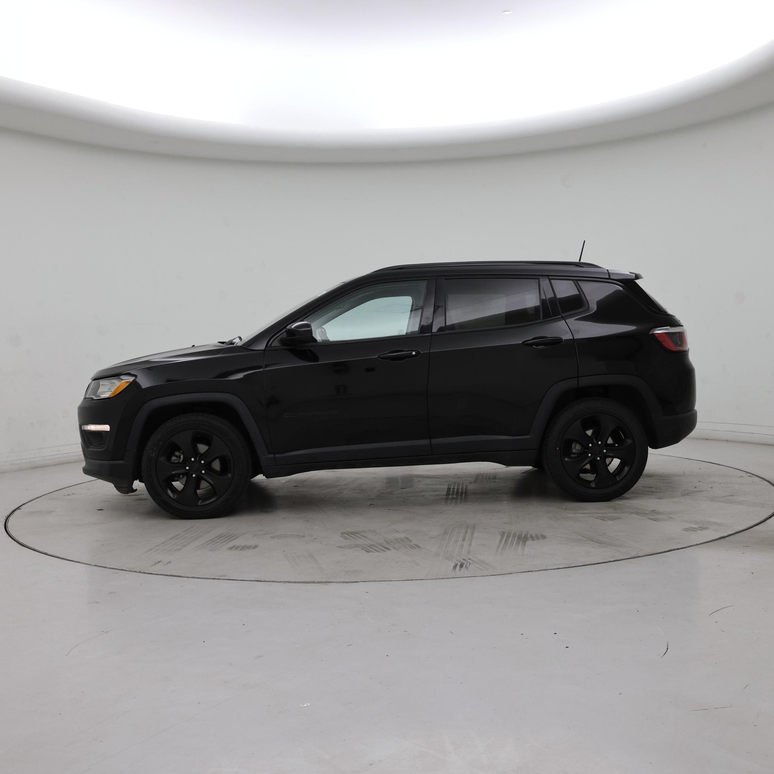 Thumbnail: 2019 Jeep Compass - 3