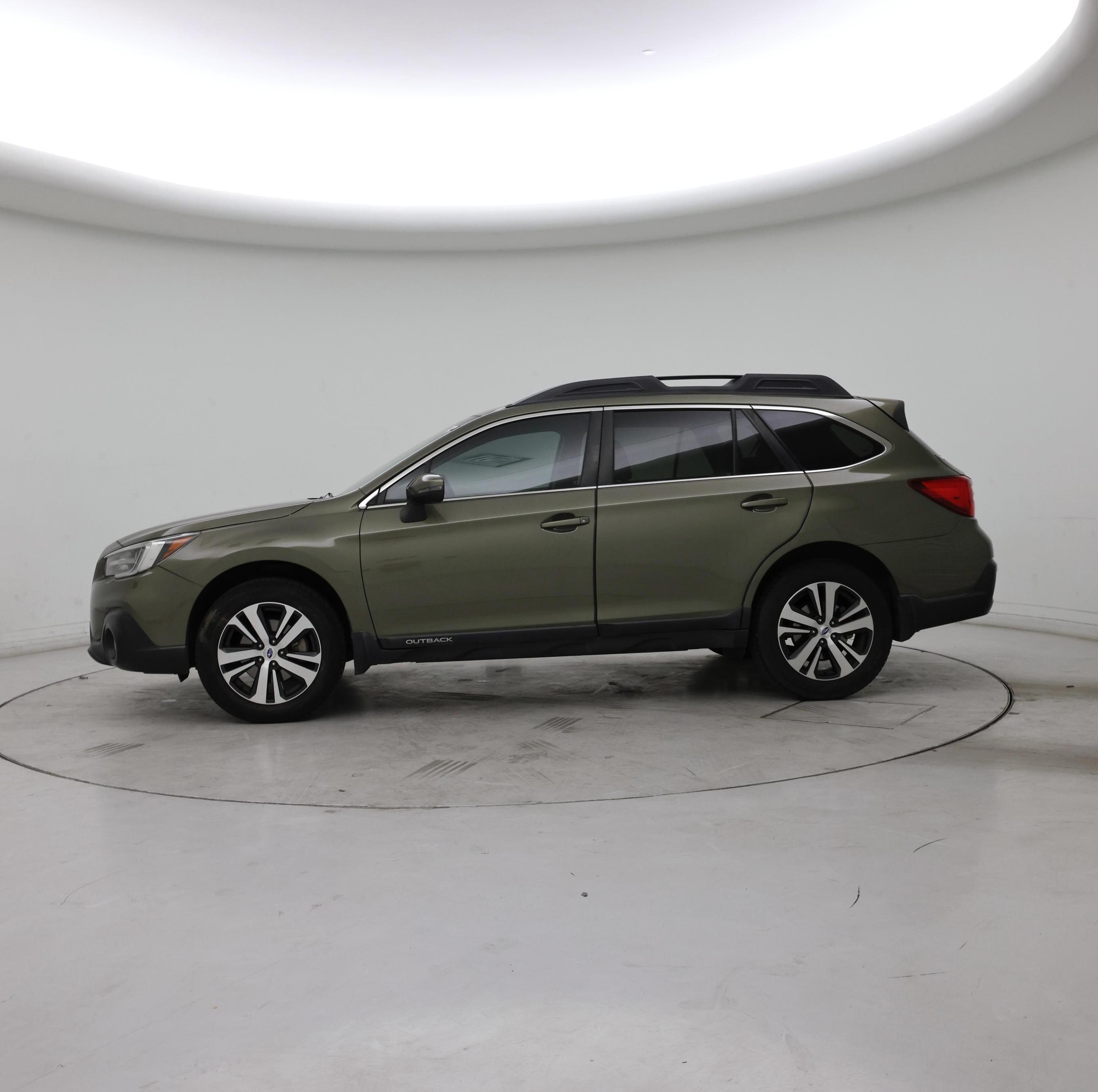 Thumbnail: 2019 Subaru Outback - 3