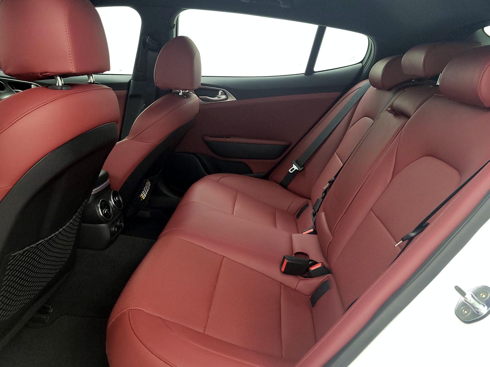 Thumbnail: 2022 Kia Stinger - 17