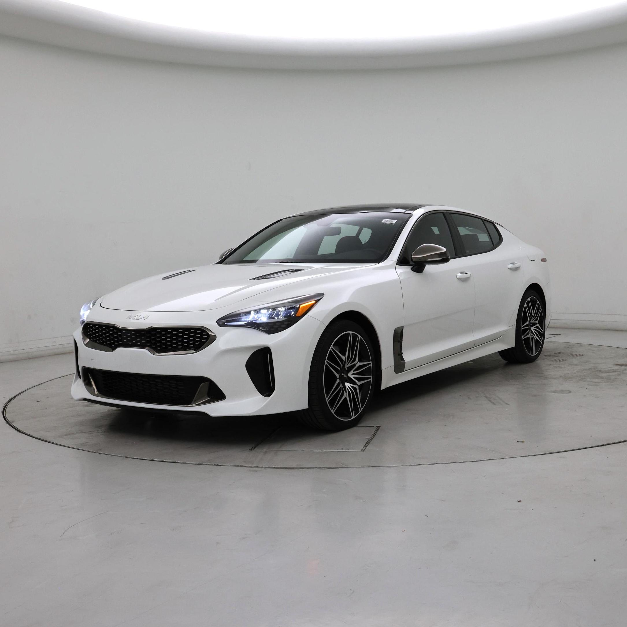 Thumbnail: 2022 Kia Stinger - 4