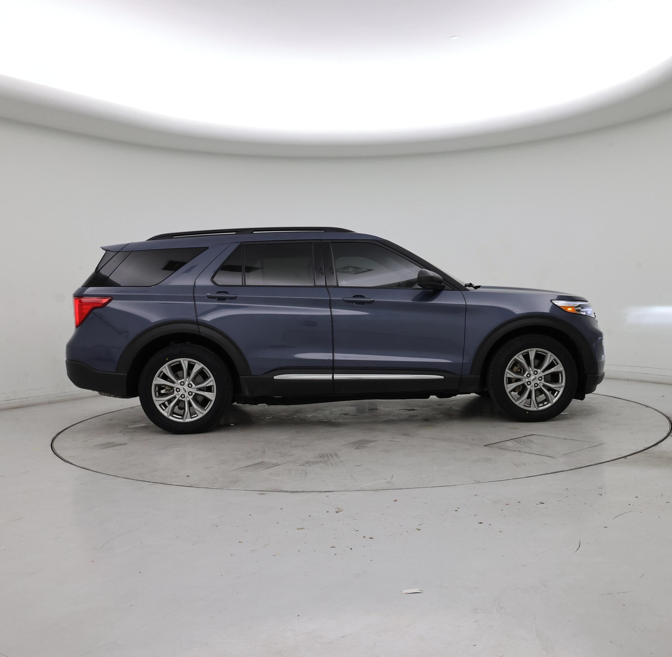 Thumbnail: 2021 Ford Explorer - 7