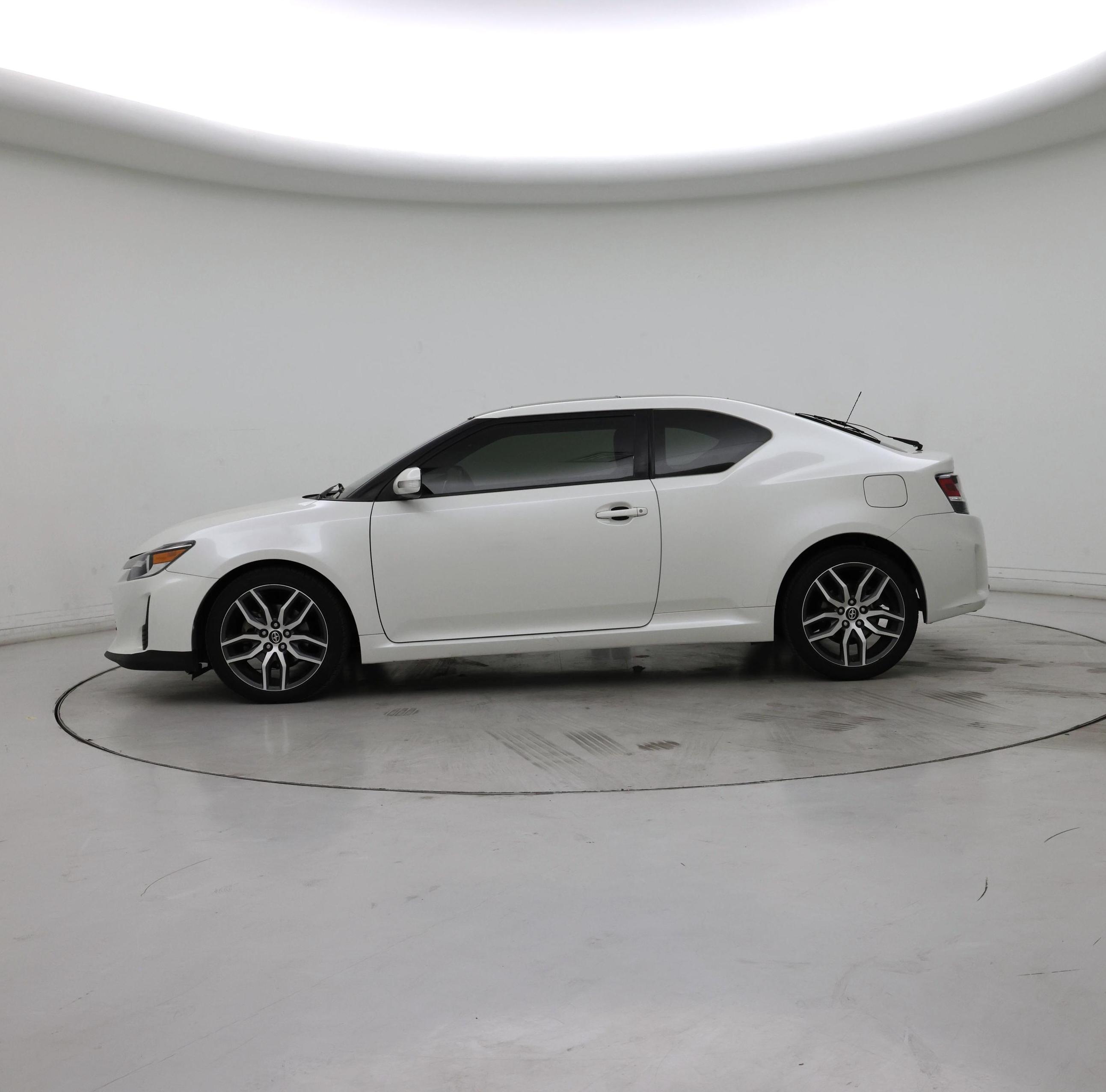 Thumbnail: 2016 Scion tC - 3