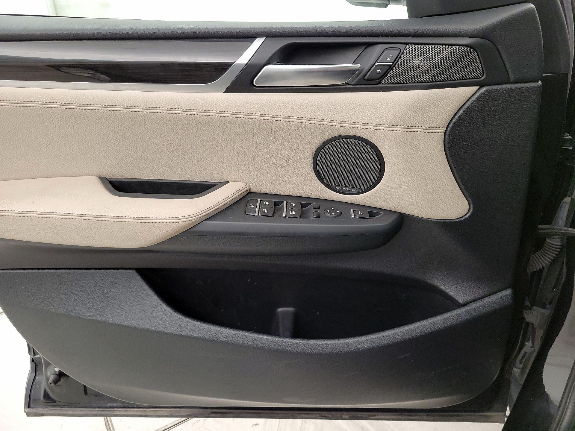 Thumbnail: 2016 BMW X3 - 12