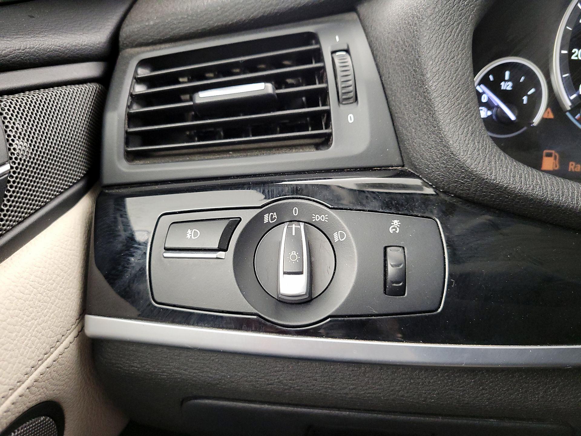 Thumbnail: 2016 BMW X3 - 13