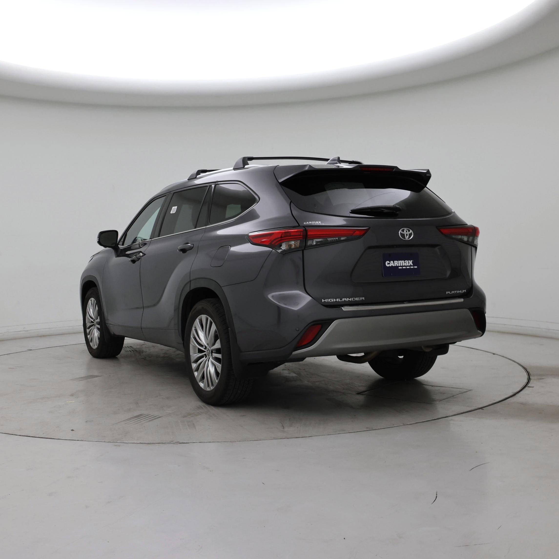 Thumbnail: 2023 Toyota Highlander - 2