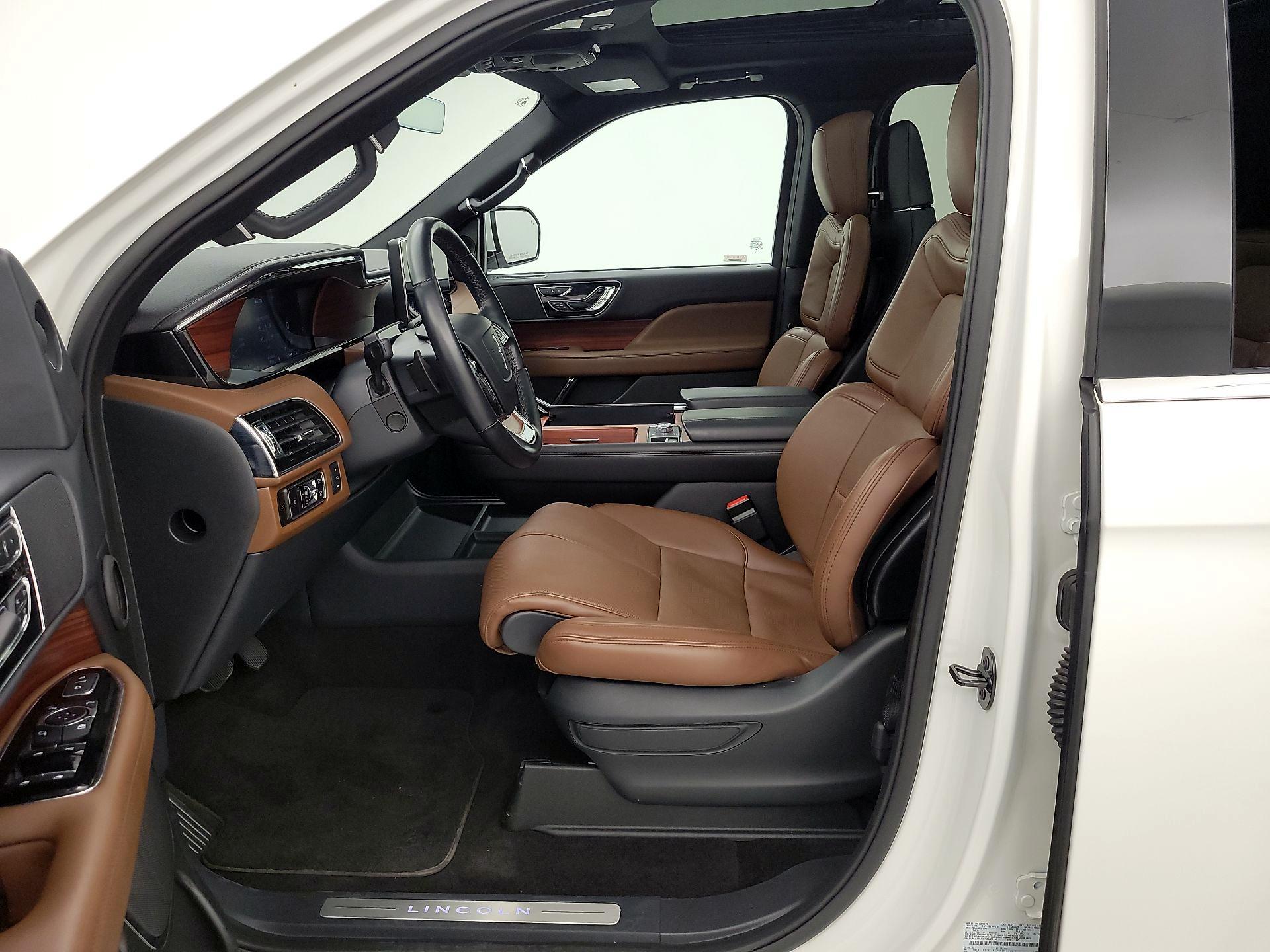 Thumbnail: 2024 Lincoln Navigator - 11