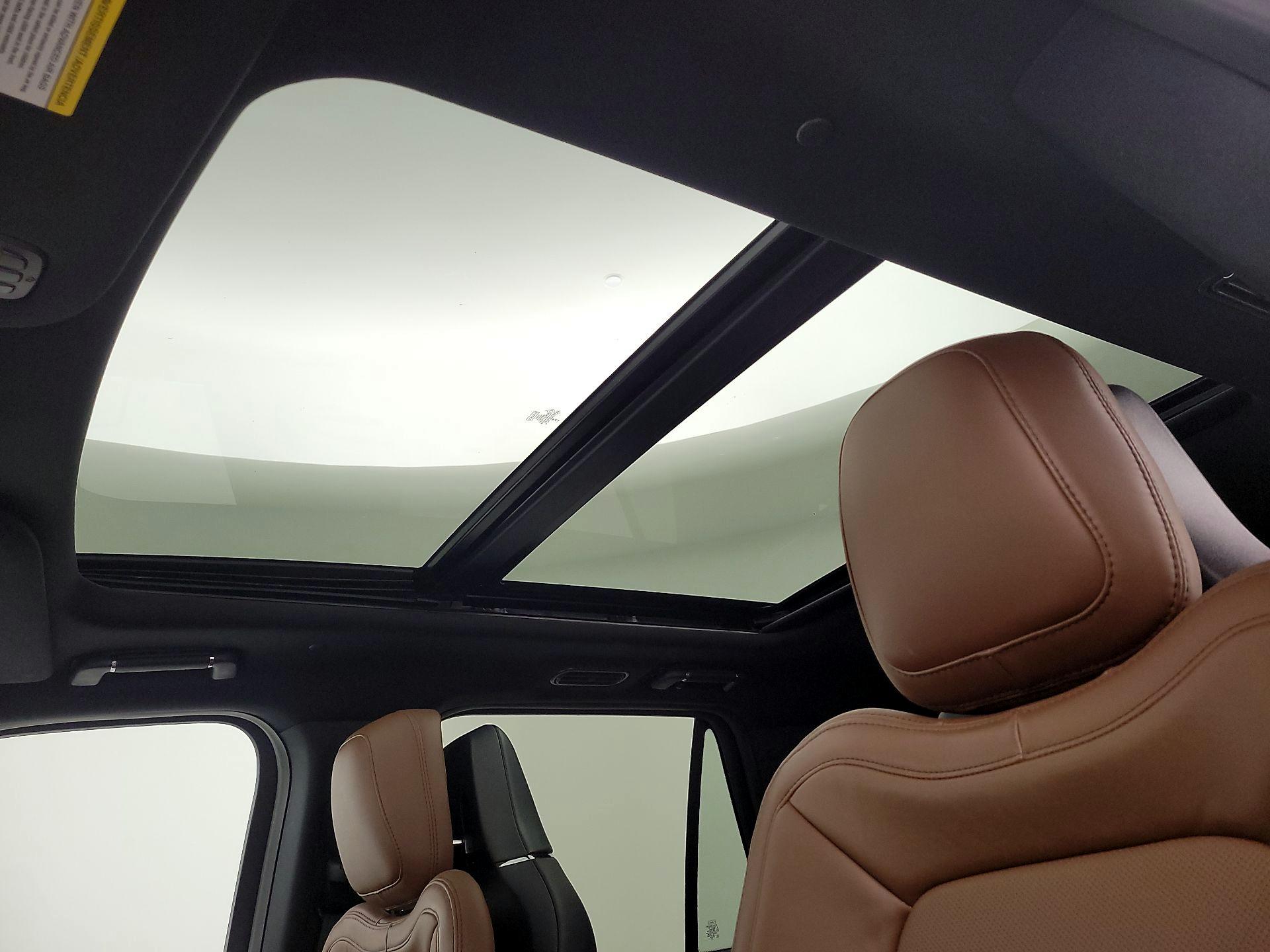 Thumbnail: 2024 Lincoln Navigator - 20