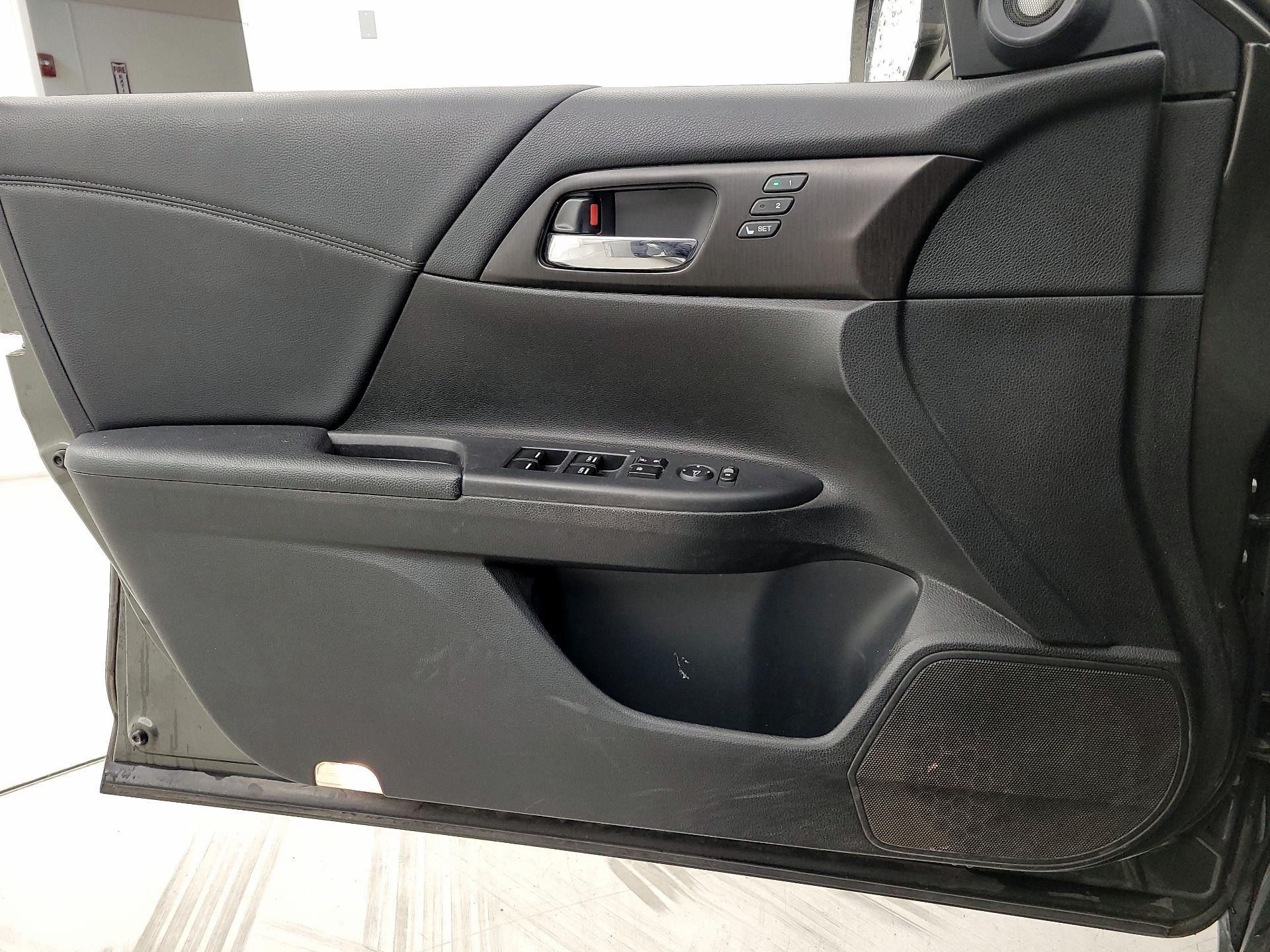 Thumbnail: 2014 Honda Accord - 12